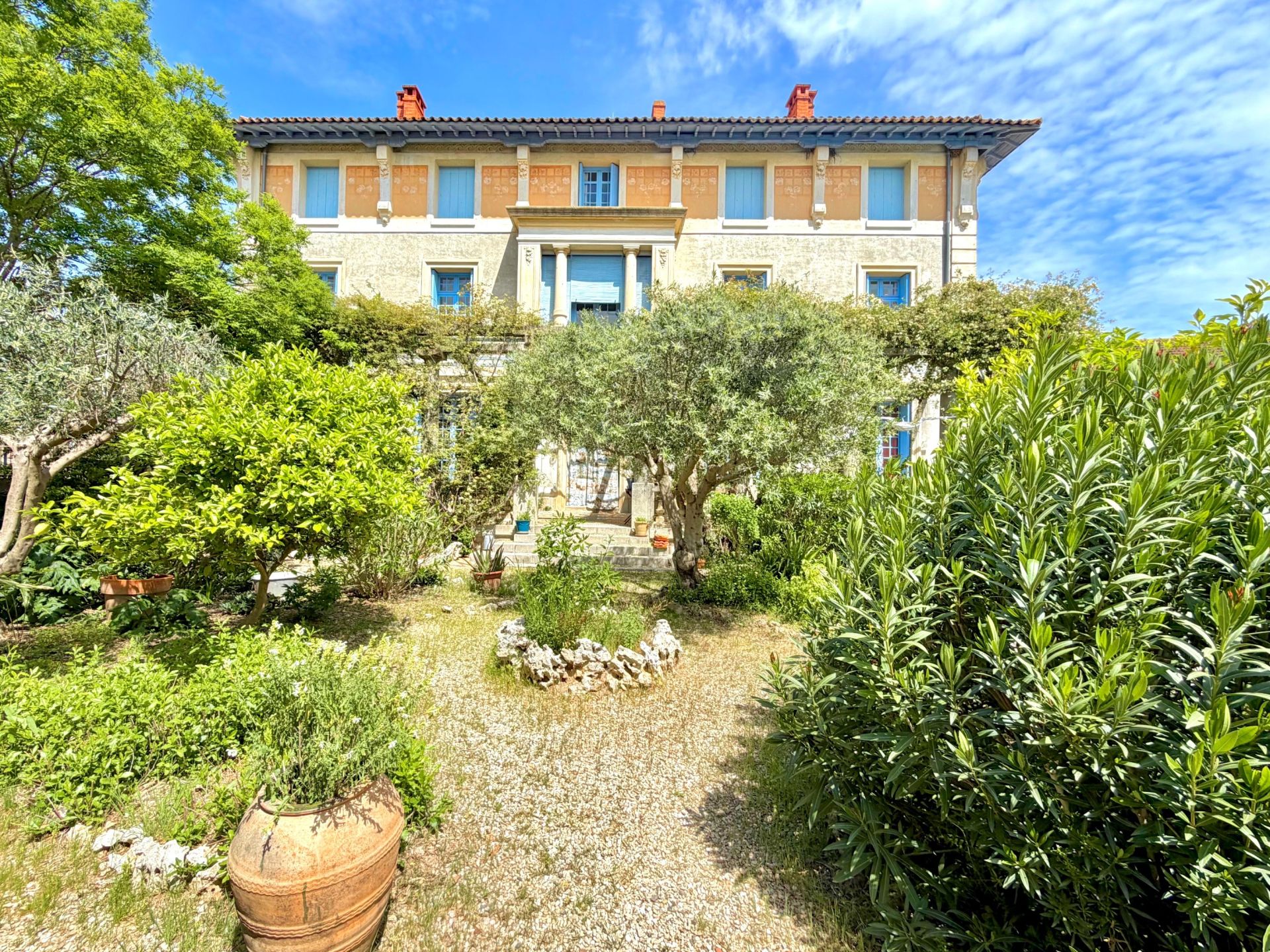 maison de luxe 22 Pièces en vente sur PEZENAS (34120)
