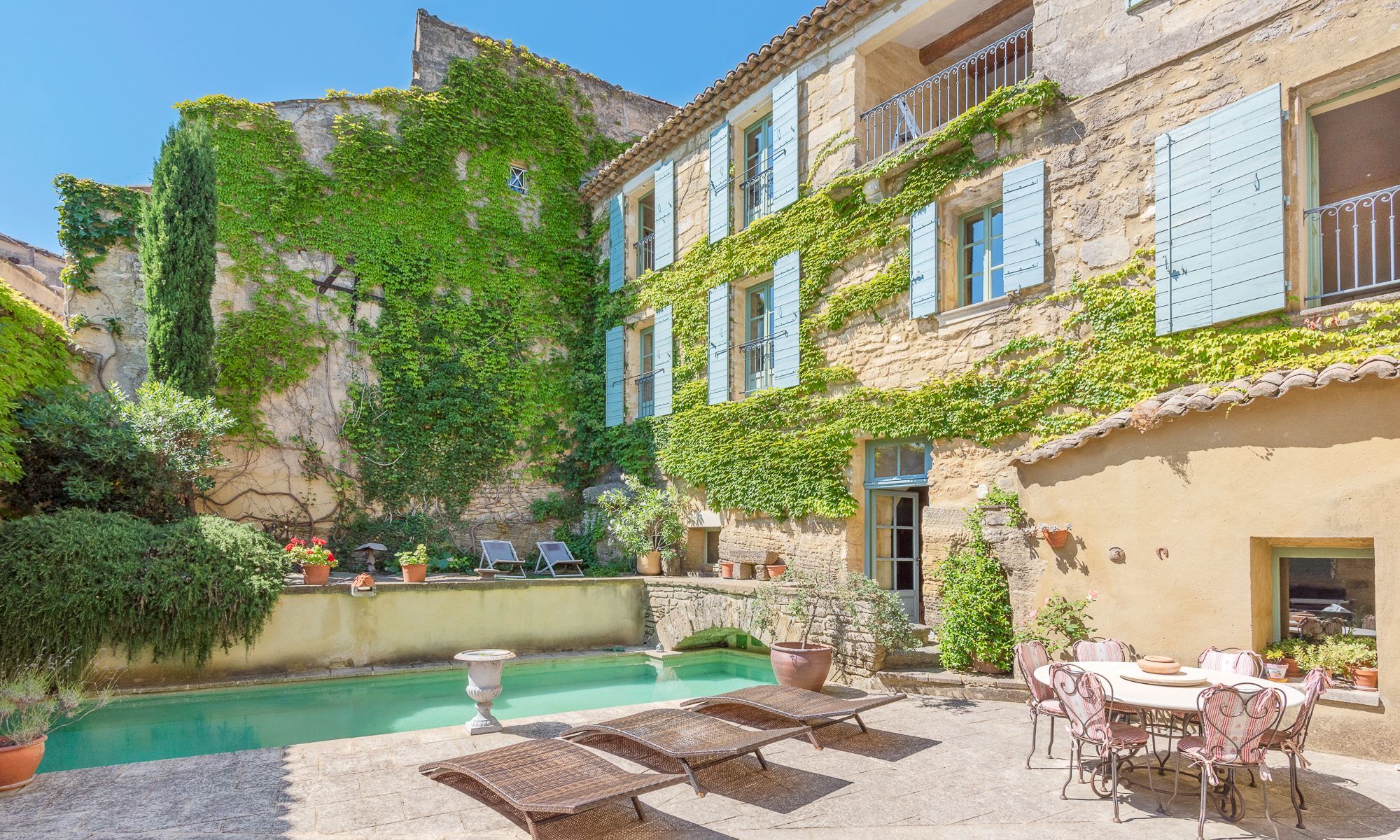 maison de luxe 9 Pièces en vente sur UZES (30700)