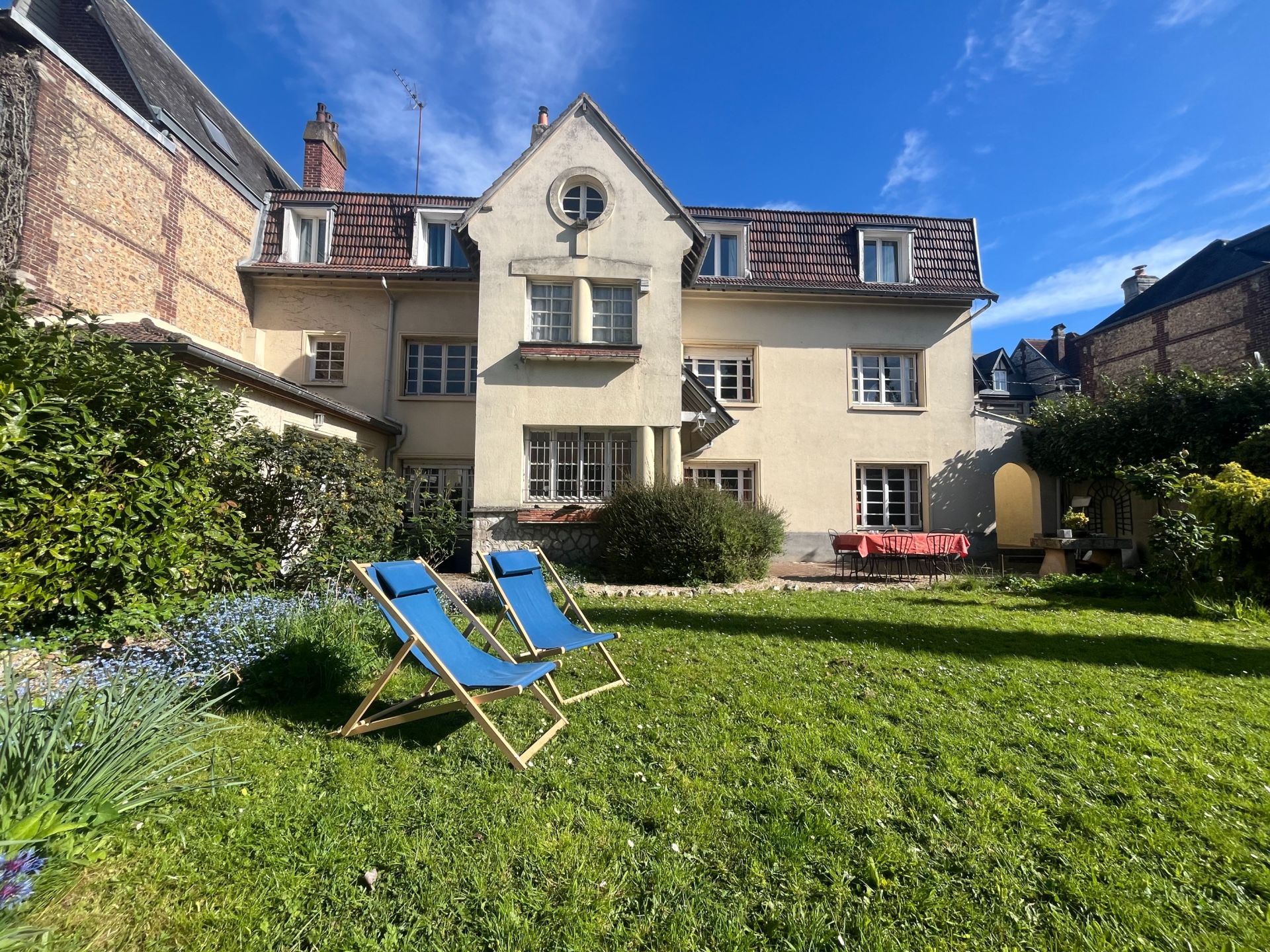 maison de luxe 8 Pièces en vente sur MONT ST AIGNAN (76130)