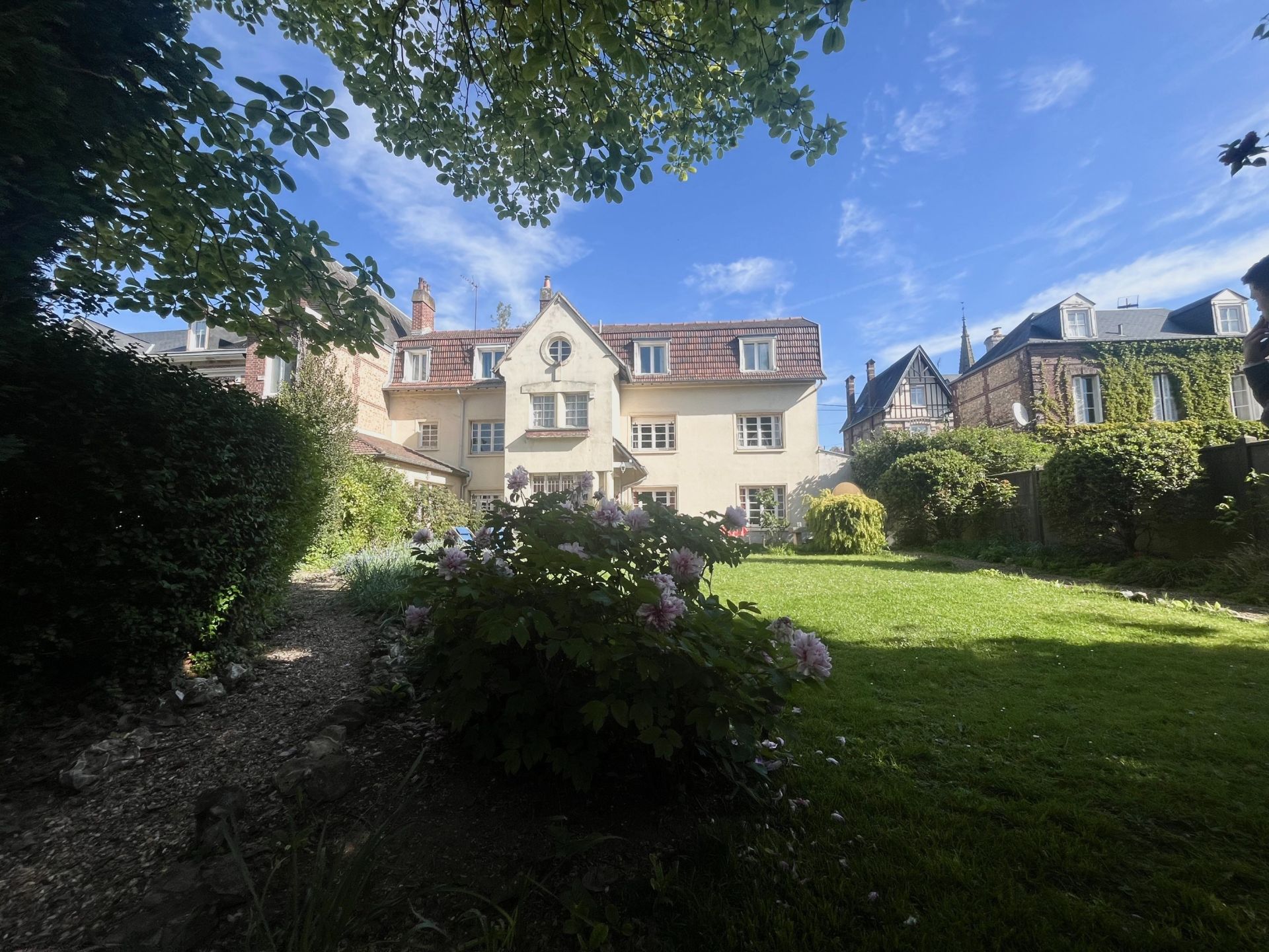 maison de luxe 8 Pièces en vente sur MONT ST AIGNAN (76130)