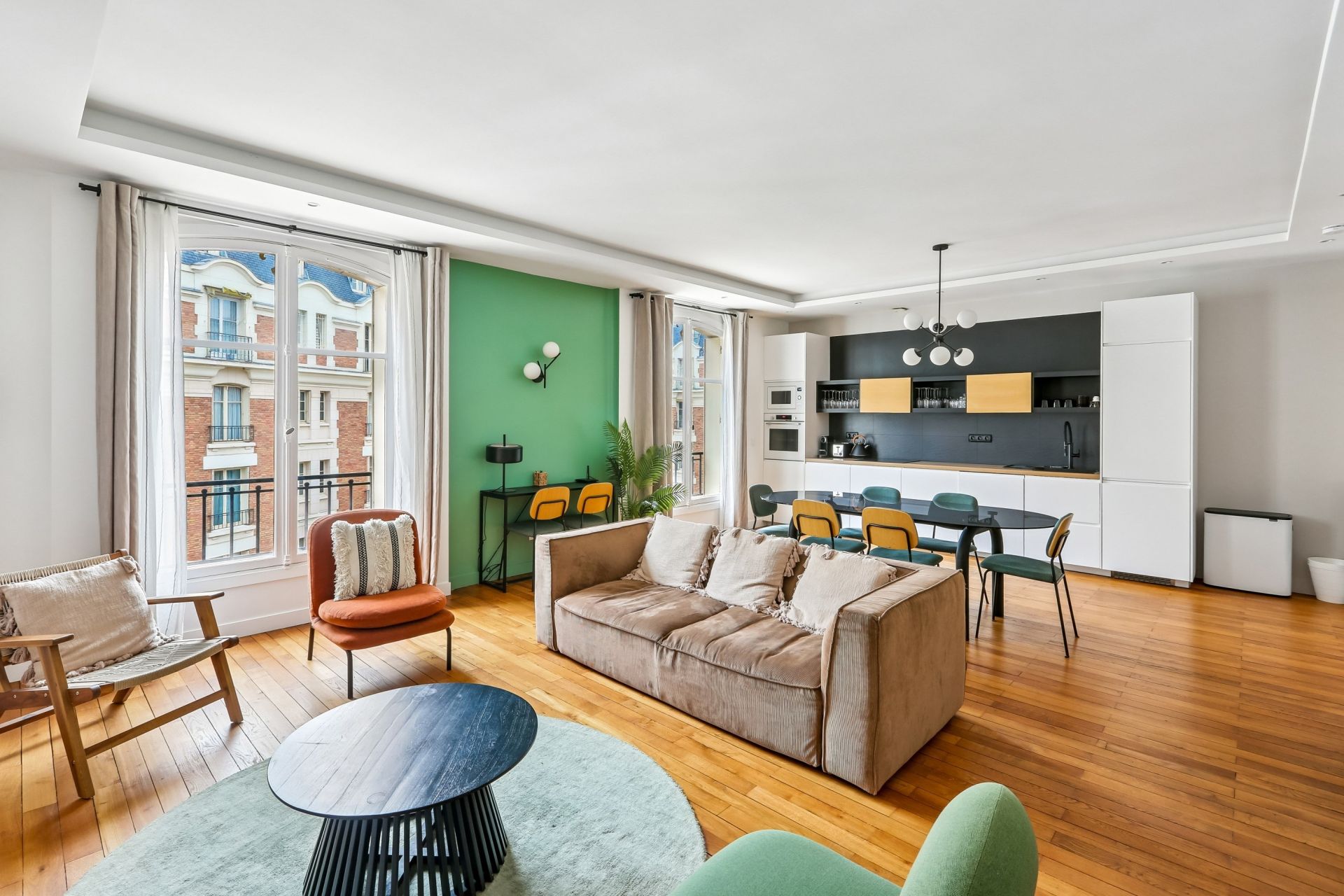 luxury apartment 6 Rooms for sale on NEUILLY SUR SEINE (92200)