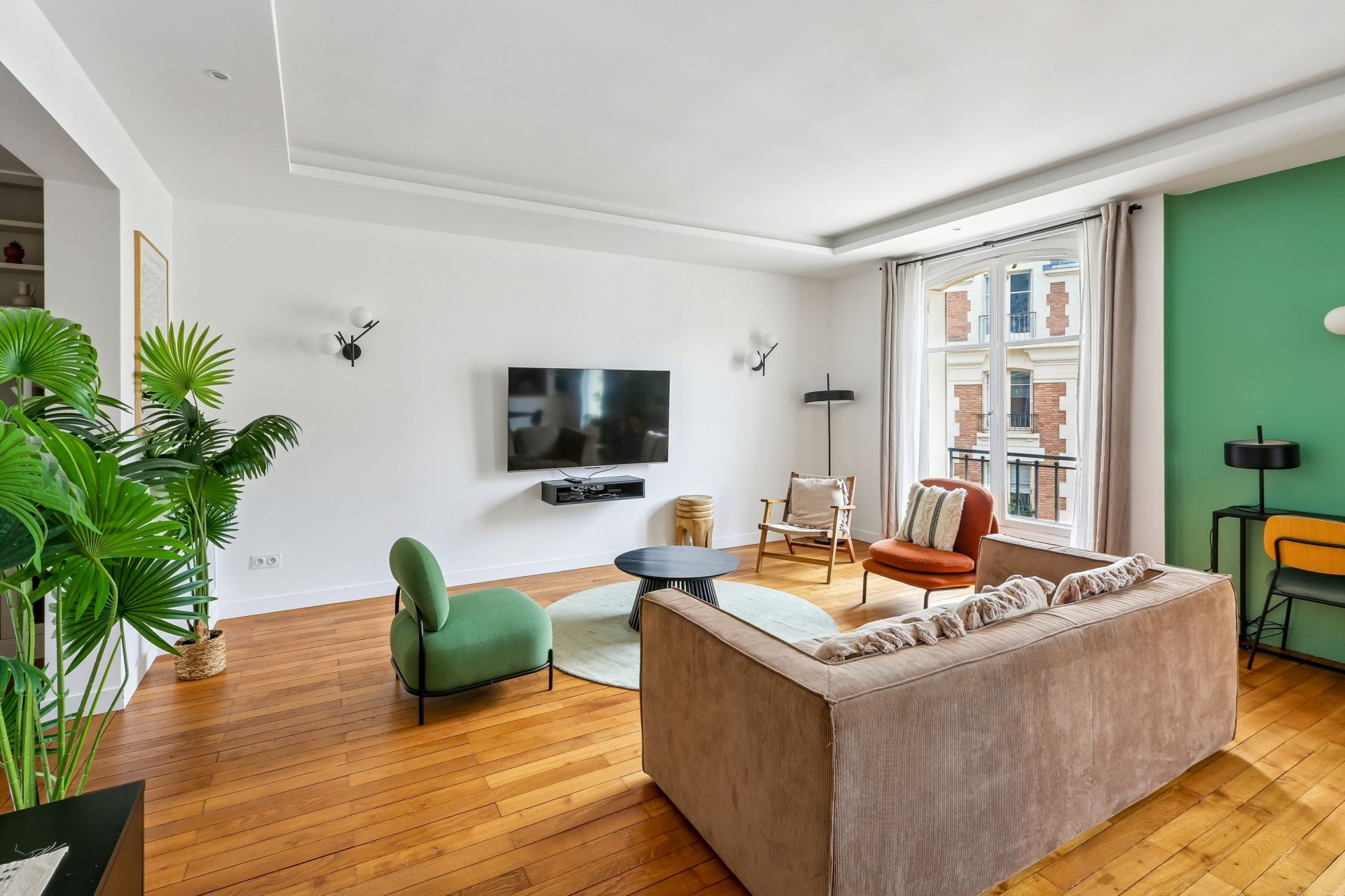 luxury apartment 6 Rooms for sale on NEUILLY SUR SEINE (92200)