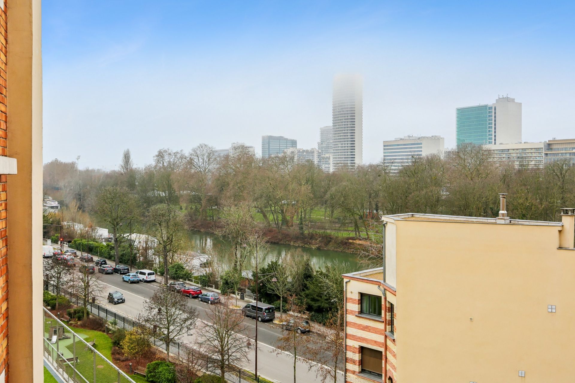 luxury apartment 6 Rooms for sale on NEUILLY SUR SEINE (92200)