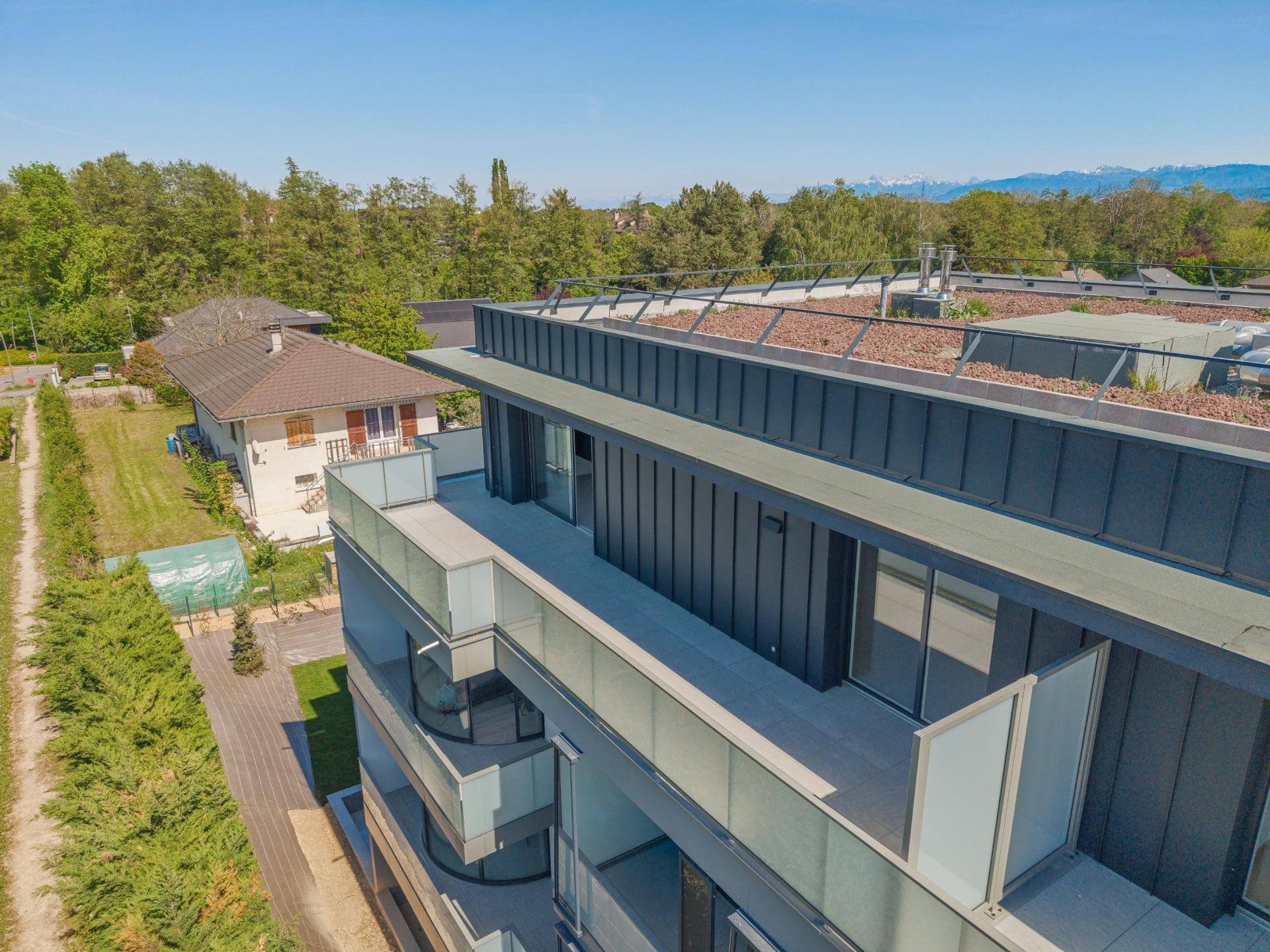 appartement de luxe 5 Pièces en vente sur DIVONNE LES BAINS (01220)