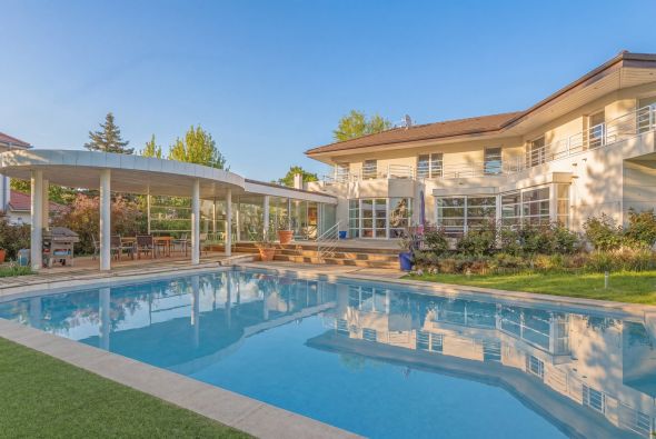 Sale Luxury house Chevry 8&nbsp;Rooms 300&nbsp;m²