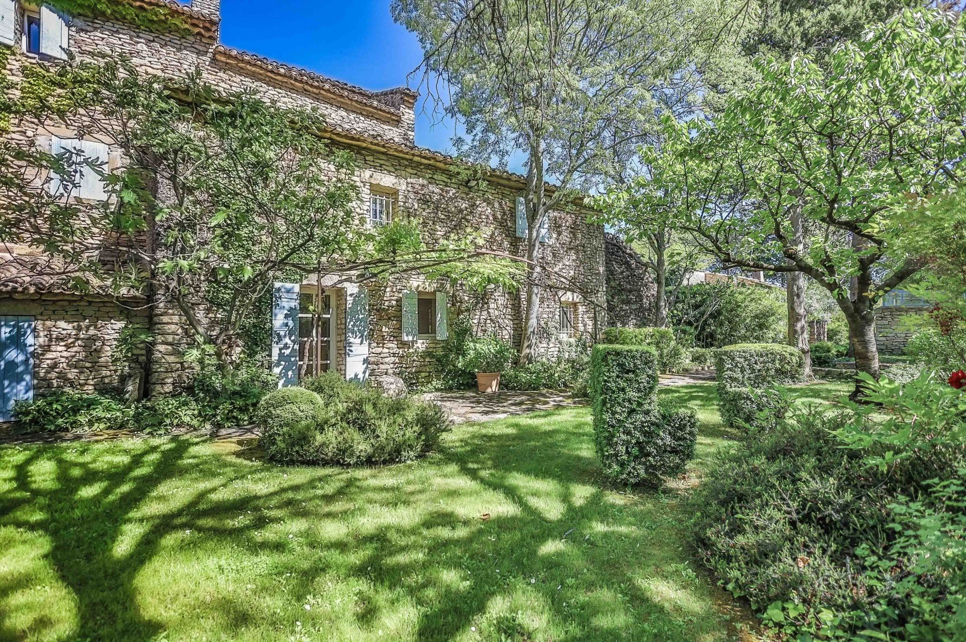 maison de luxe 10 Pièces en vente sur GORDES (84220)