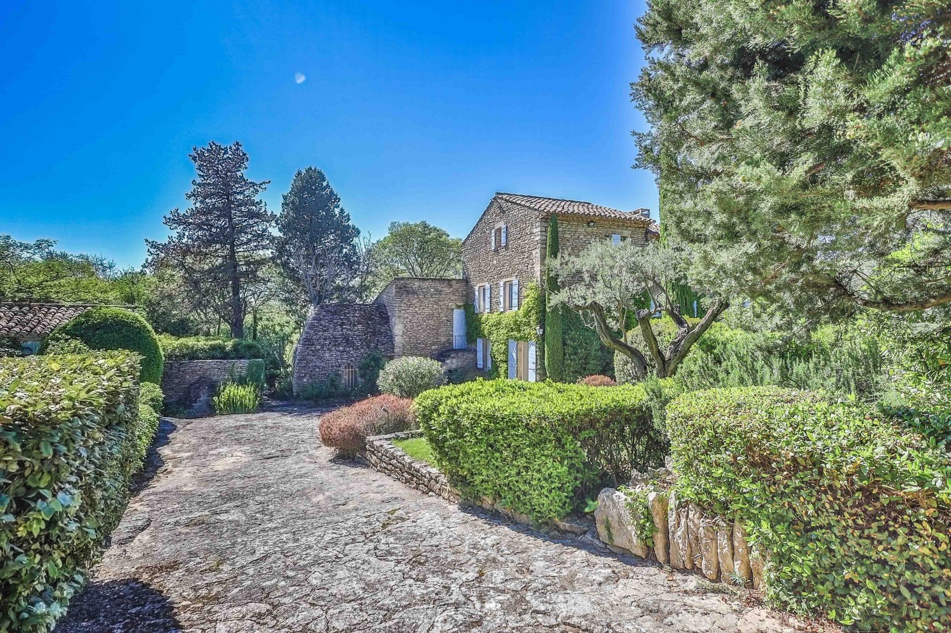 maison de luxe 10 Pièces en vente sur GORDES (84220)