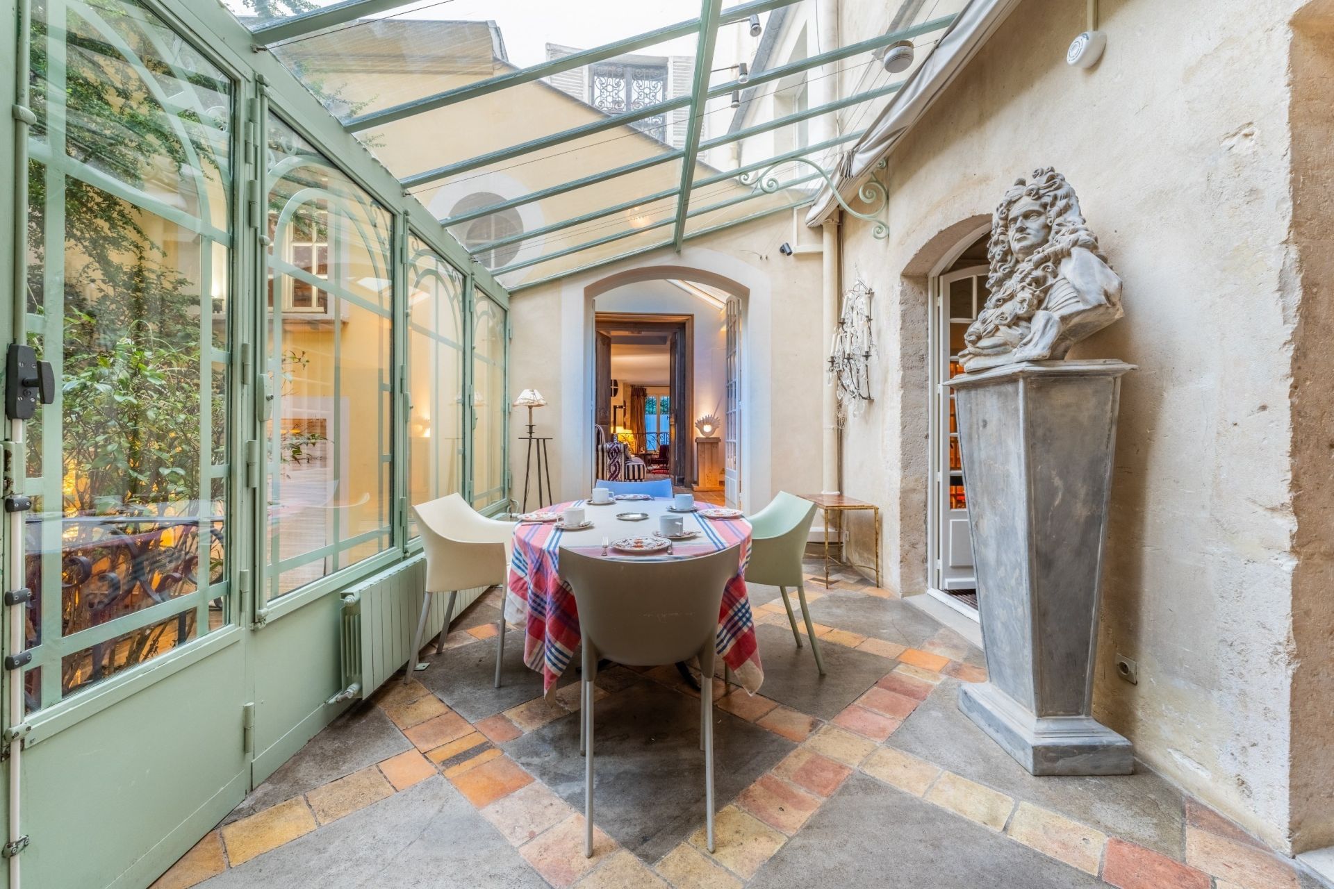 mansion 15 Rooms for sale on PARIS (75004)