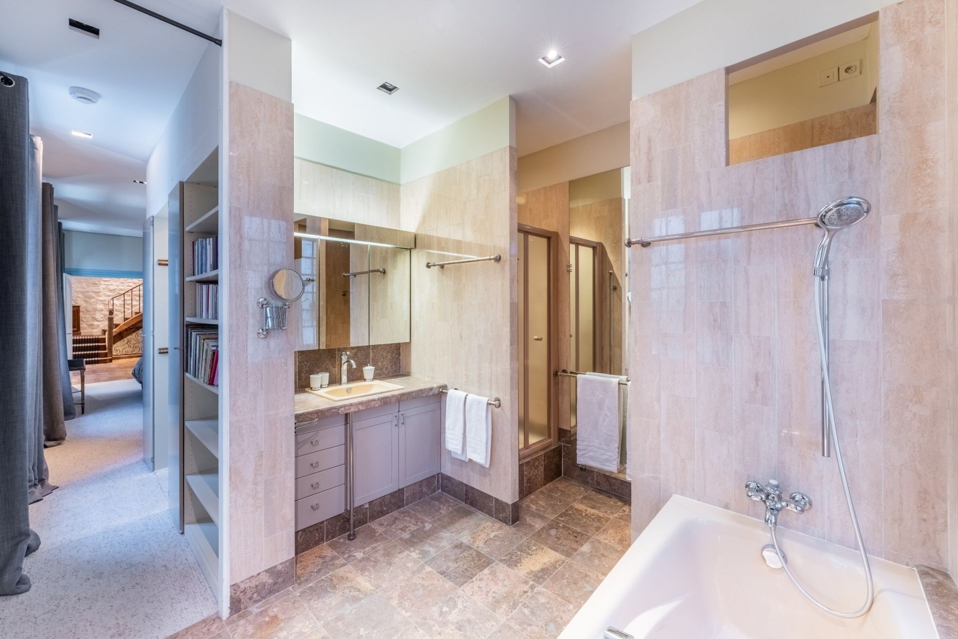 mansion 15 Rooms for sale on PARIS (75004)