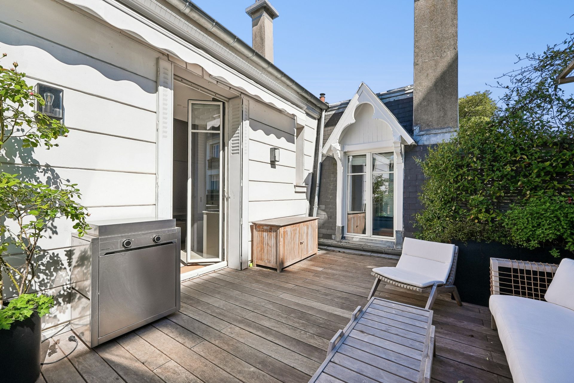 luxury apartment 4 Rooms for sale on PARIS (75016)