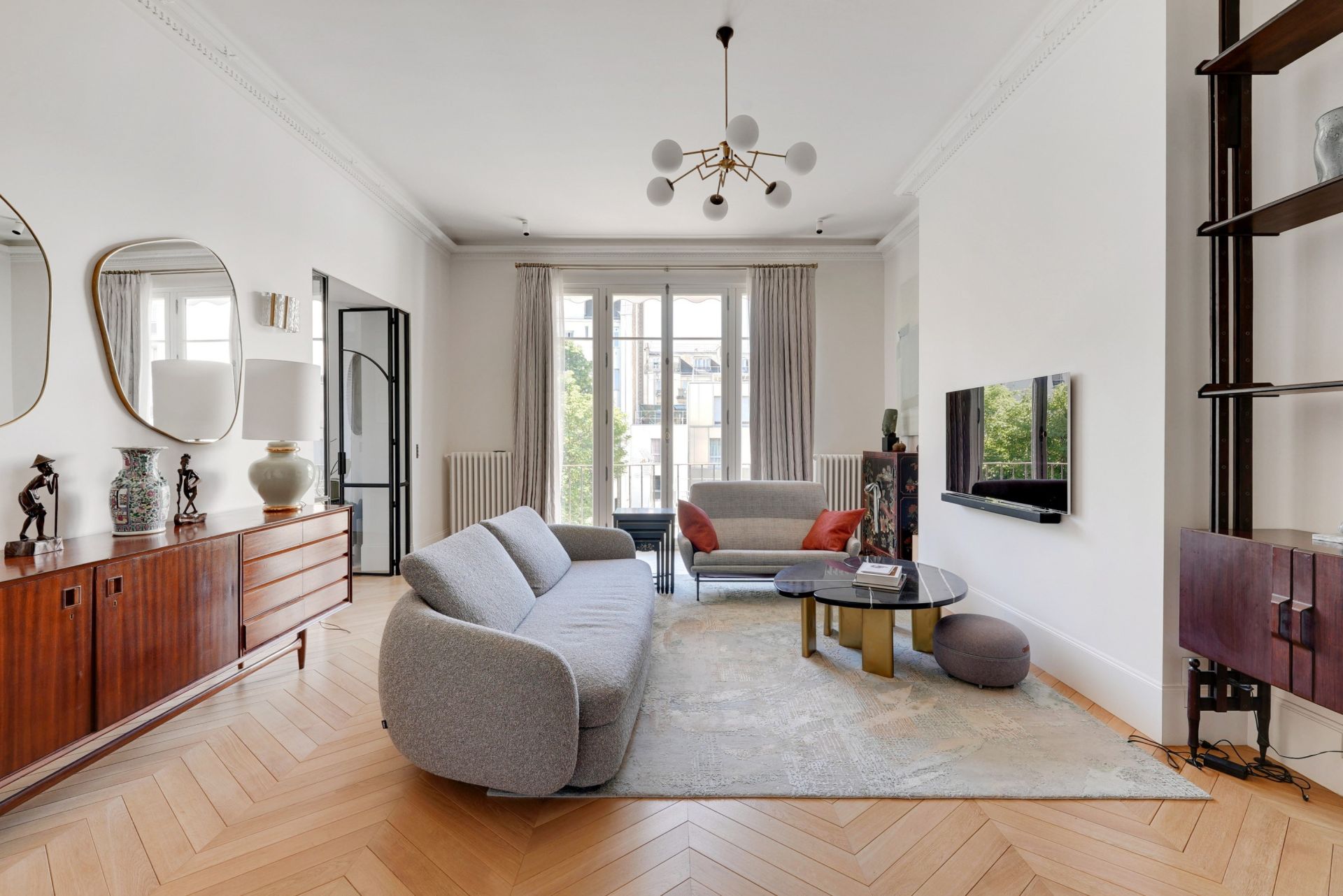luxury apartment 4 Rooms for sale on PARIS (75016)