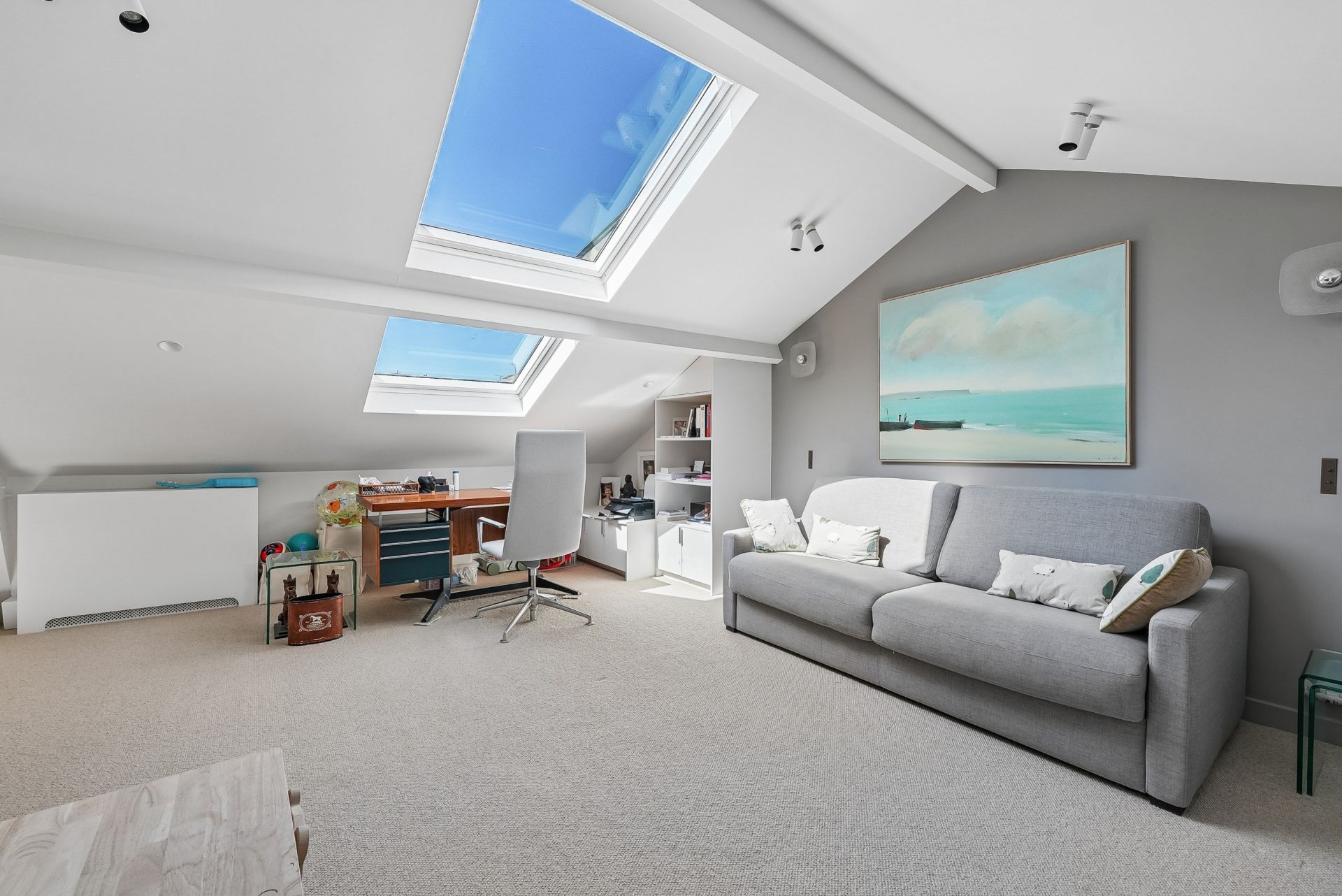 luxury apartment 4 Rooms for sale on PARIS (75016)