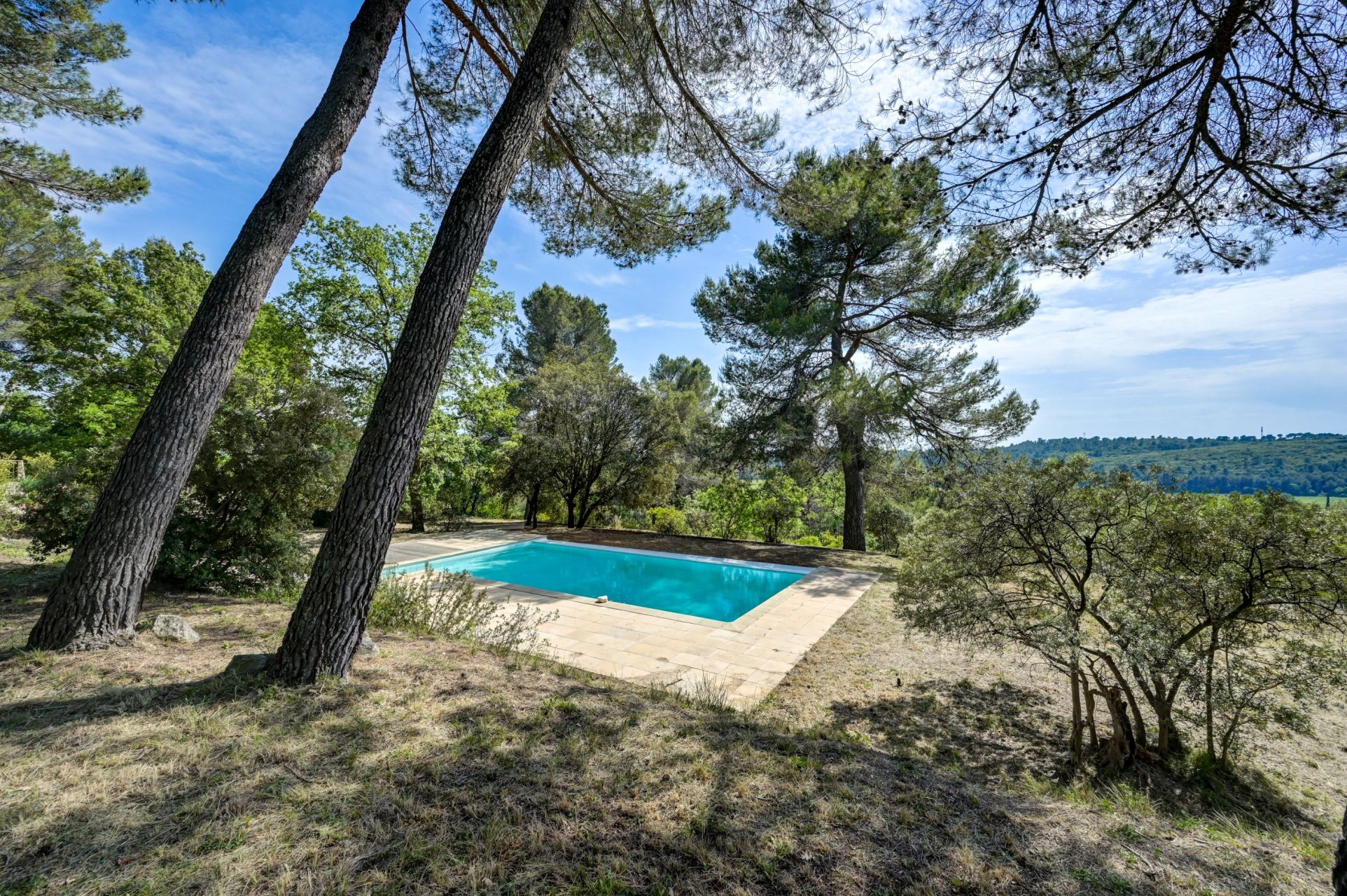 maison de luxe 6 Pièces en vente sur EGUILLES (13510)