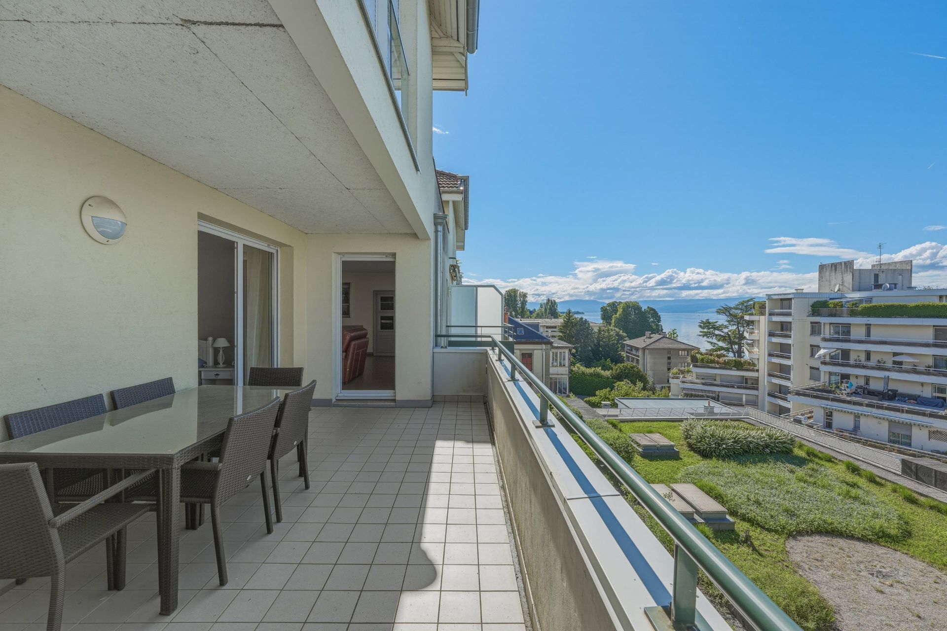 luxury apartment 5 Rooms for sale on EVIAN LES BAINS (74500)