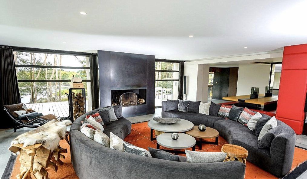 villa de luxe 9 Pièces en location saisonnière sur RIEC SUR BELON (29340)