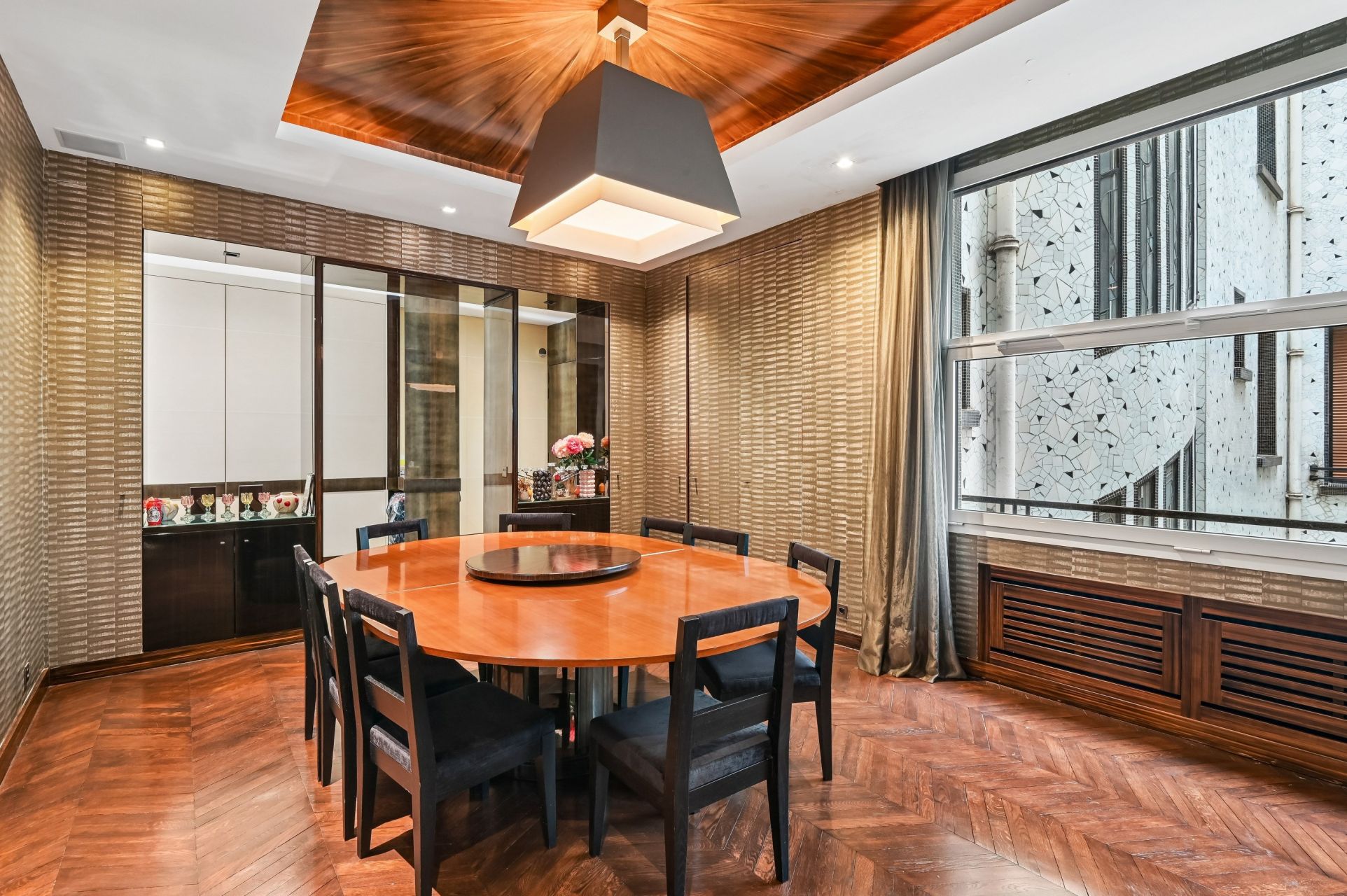 luxury apartment 9 Rooms for sale on PARIS (75016)