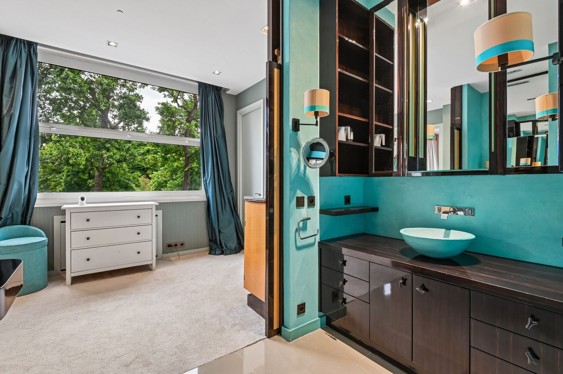 luxury apartment 9 Rooms for sale on PARIS (75016)