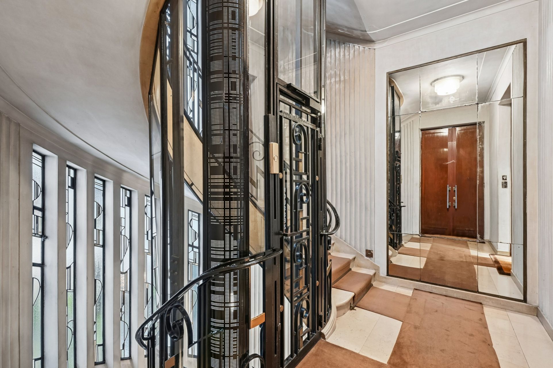 luxury apartment 9 Rooms for sale on PARIS (75016)