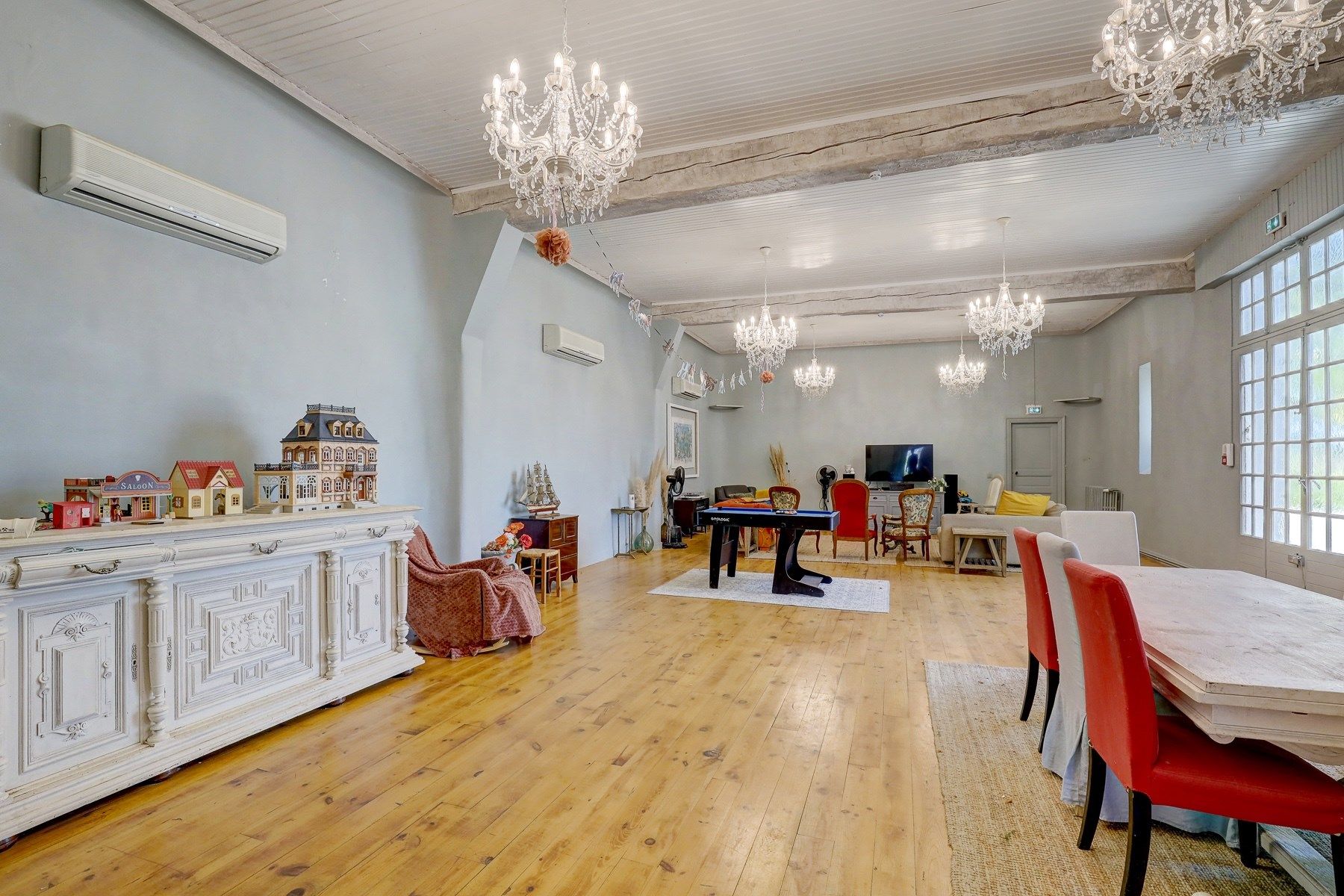 château 50 Pièces en vente sur CARCASSONNE (11000)