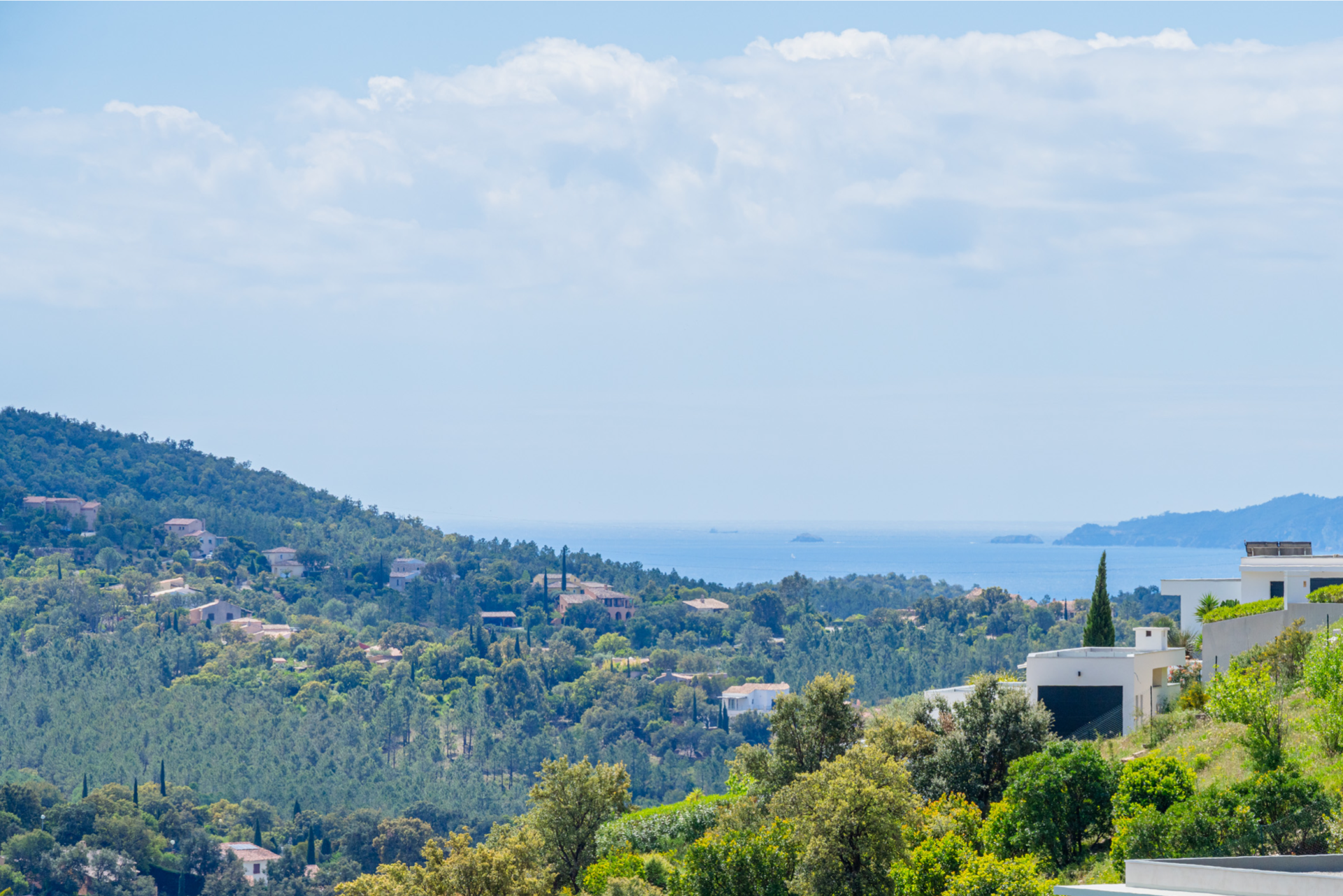 luxury house 6 Rooms for sale on LA LONDE LES MAURES (83250)
