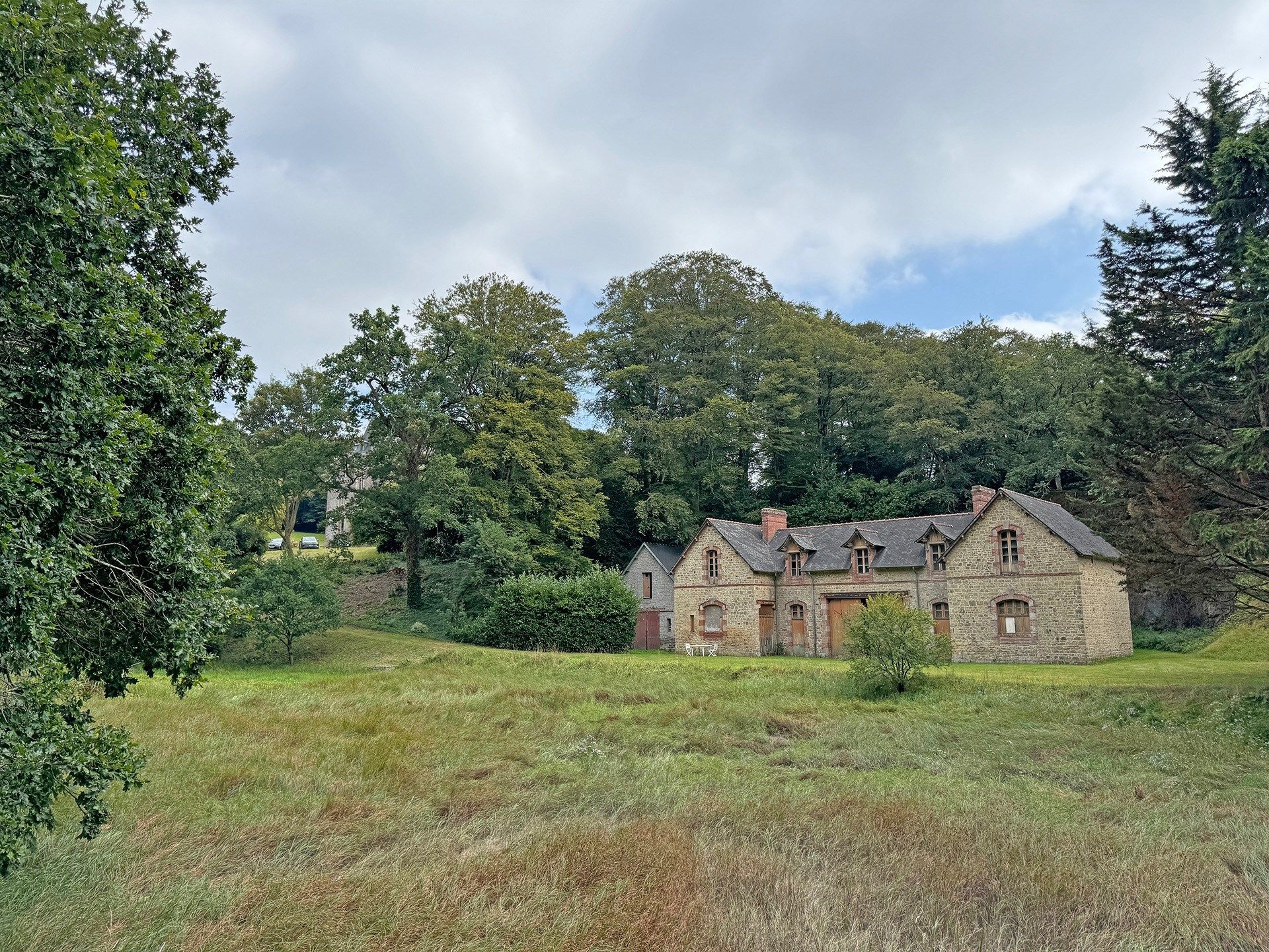 manor house 18 Rooms for sale on MORLAIX (29600)