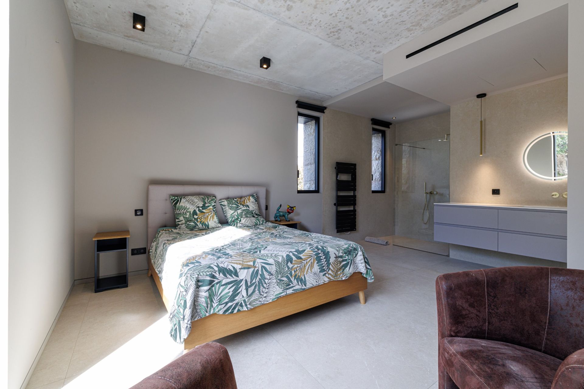 luxury villa 6 Rooms for sale on NICE (06000)