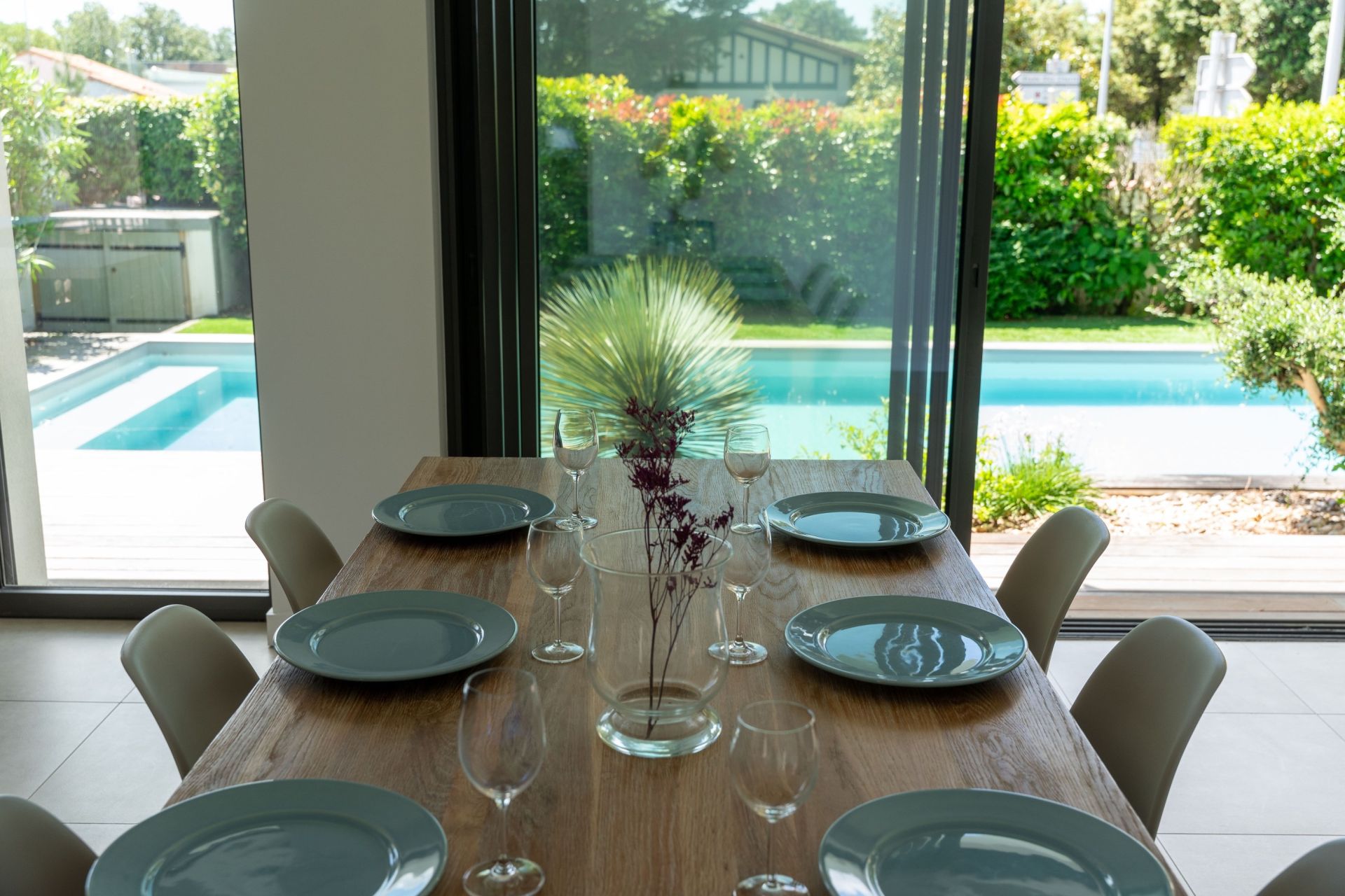 luxury house 6 Rooms for sale on VAUX SUR MER (17640)