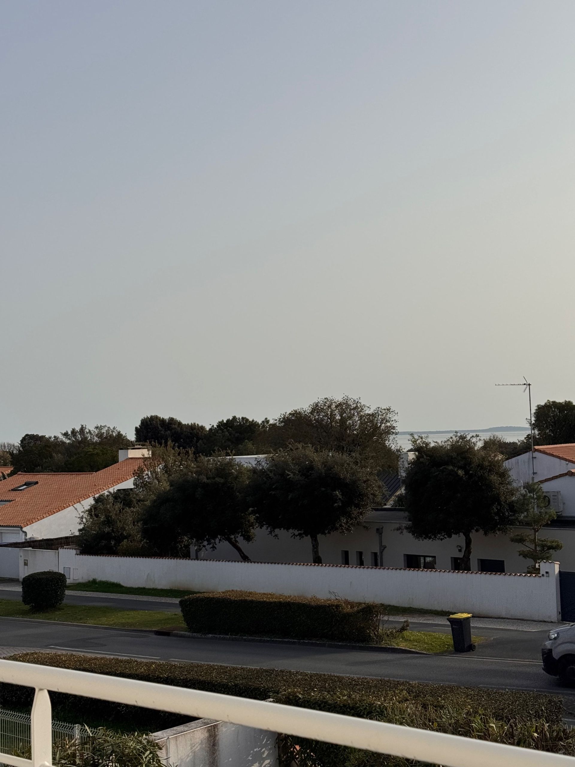 luxury house 6 Rooms for sale on VAUX SUR MER (17640)