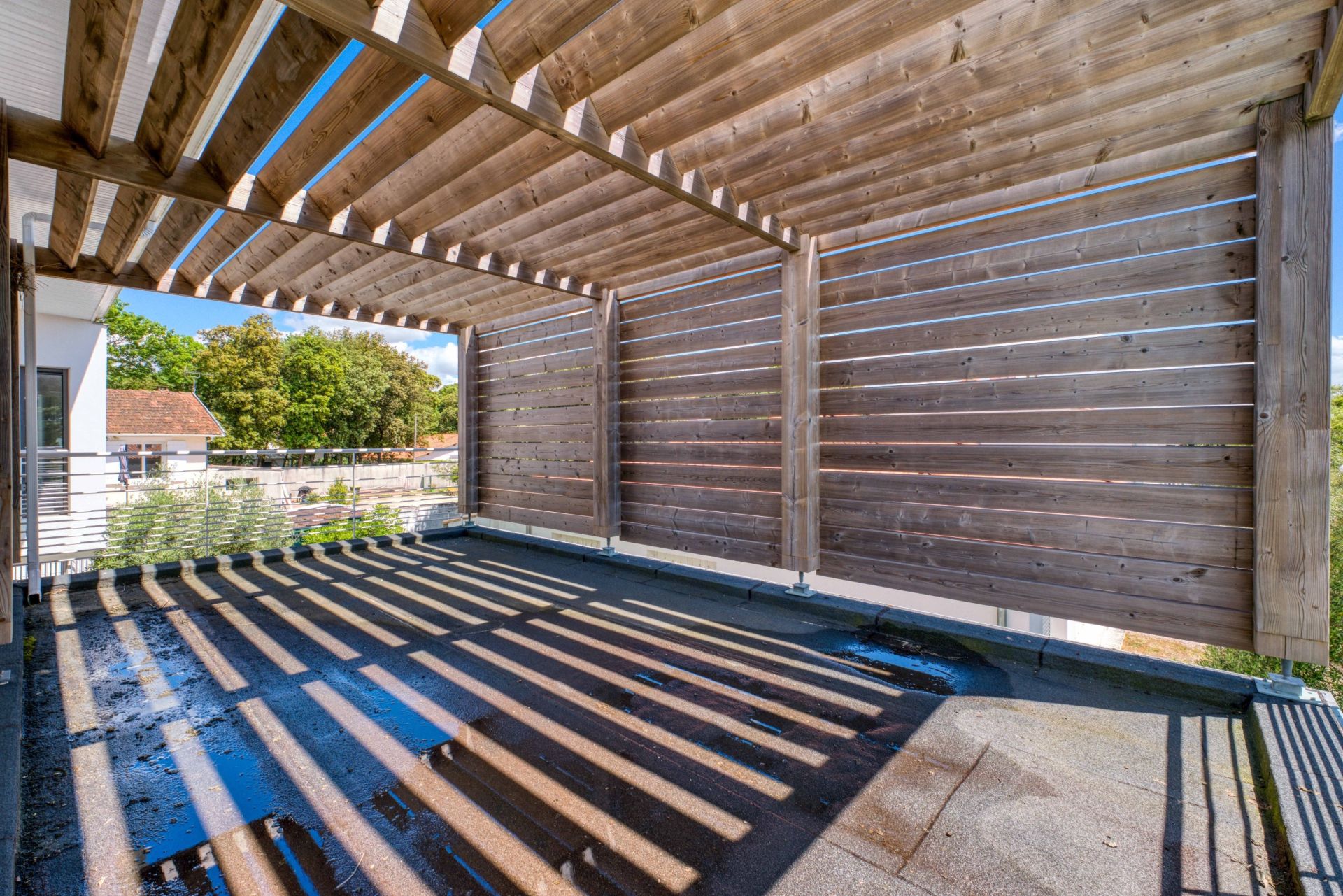 luxury house 6 Rooms for sale on VAUX SUR MER (17640)