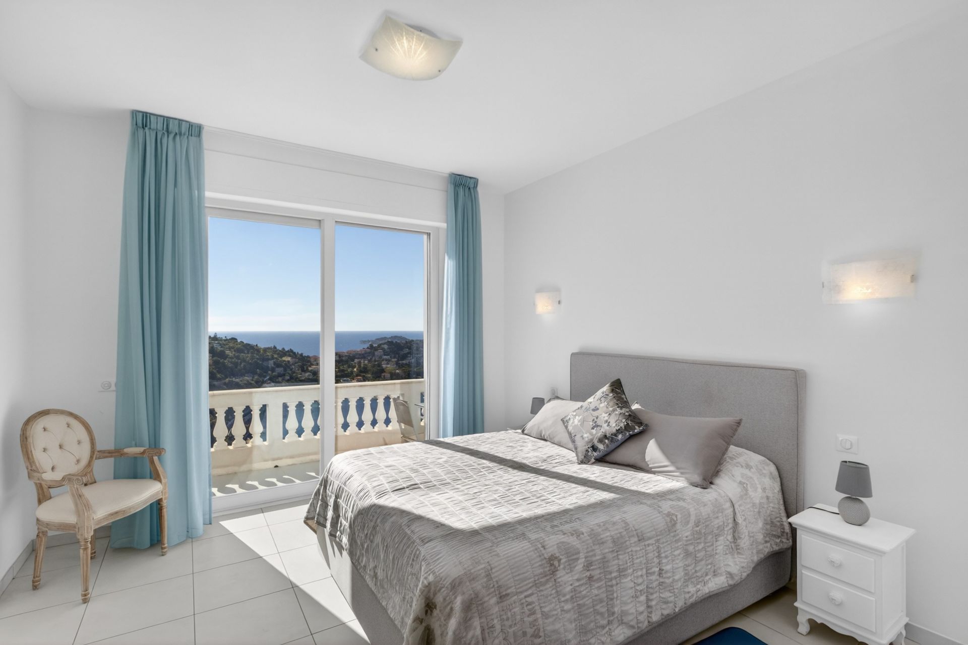 luxury villa 8 Rooms for sale on VILLEFRANCHE SUR MER (06230)