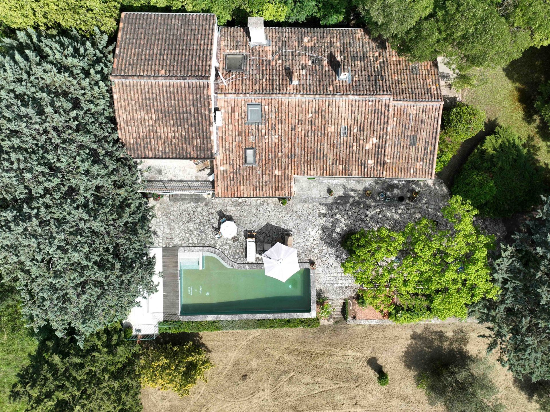 maison de luxe 6 Pièces en vente sur FONTAINE DE VAUCLUSE (84800)