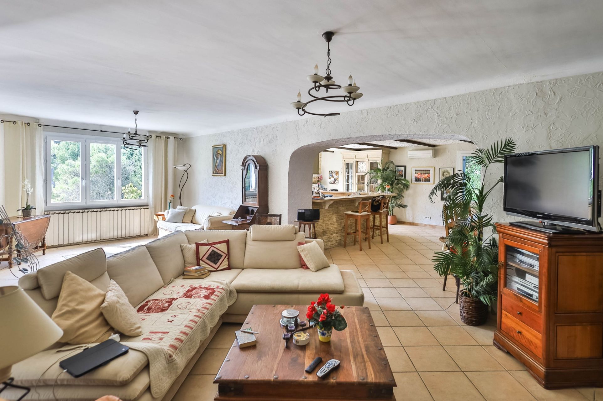 maison de luxe 6 Pièces en vente sur FONTAINE DE VAUCLUSE (84800)