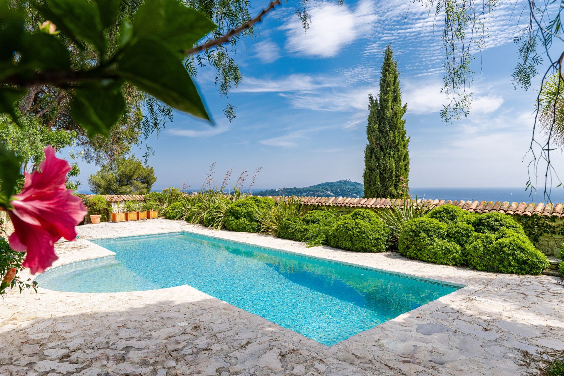 bastide 17 Rooms for sale on VILLEFRANCHE SUR MER (06230)