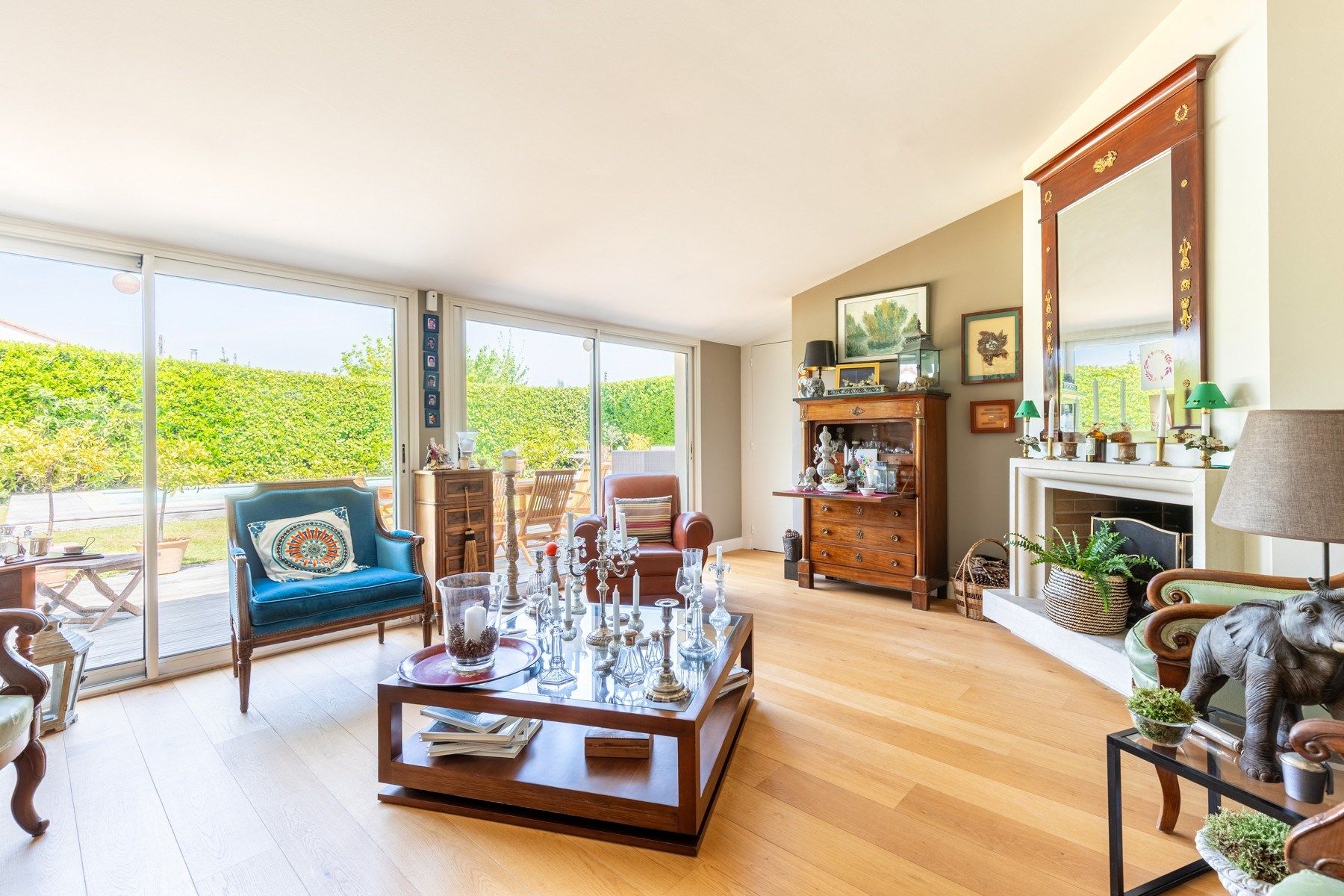 luxury house 7 Rooms for sale on LE BOUSCAT (33110)