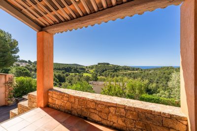 Sale Luxury house Saint-Cyr-sur-Mer 5&nbsp;Rooms 118&nbsp;m²