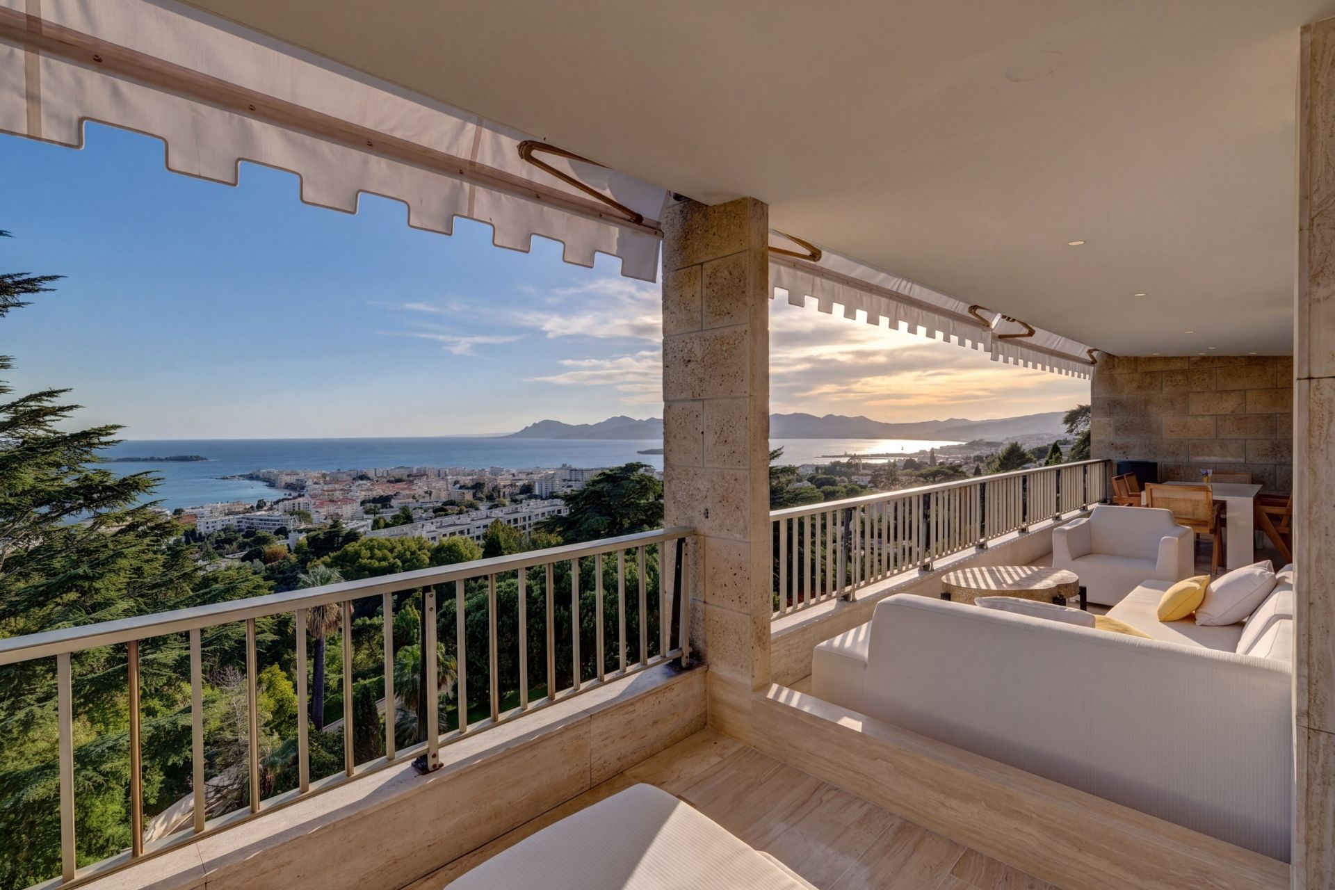 appartement de luxe 5 Pièces en vente sur CANNES (06400)