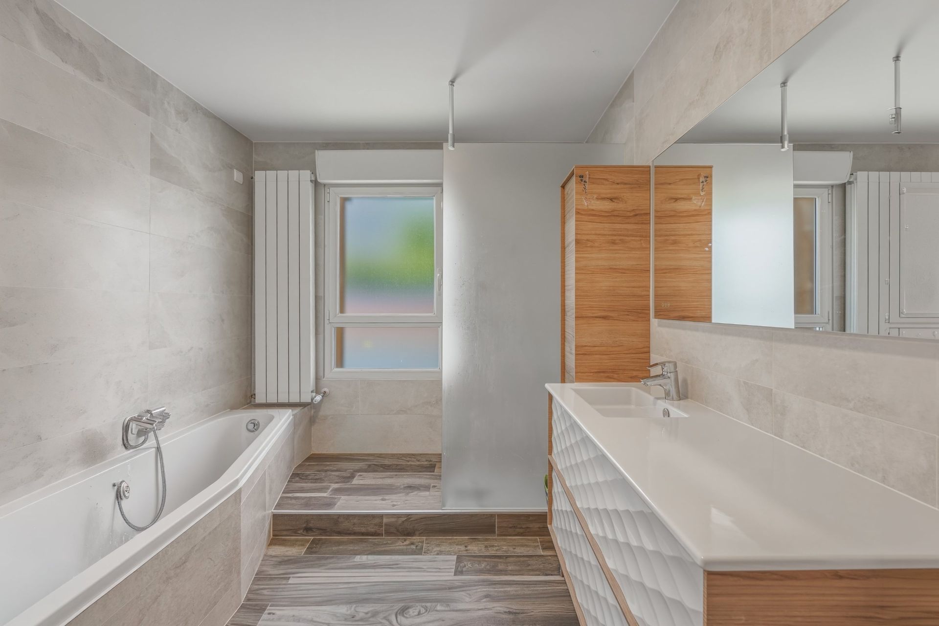 luxury apartment 5 Rooms for sale on DIVONNE LES BAINS (01220)