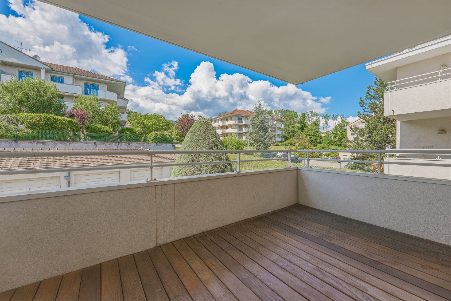 luxury apartment 5 Rooms for sale on DIVONNE LES BAINS (01220)