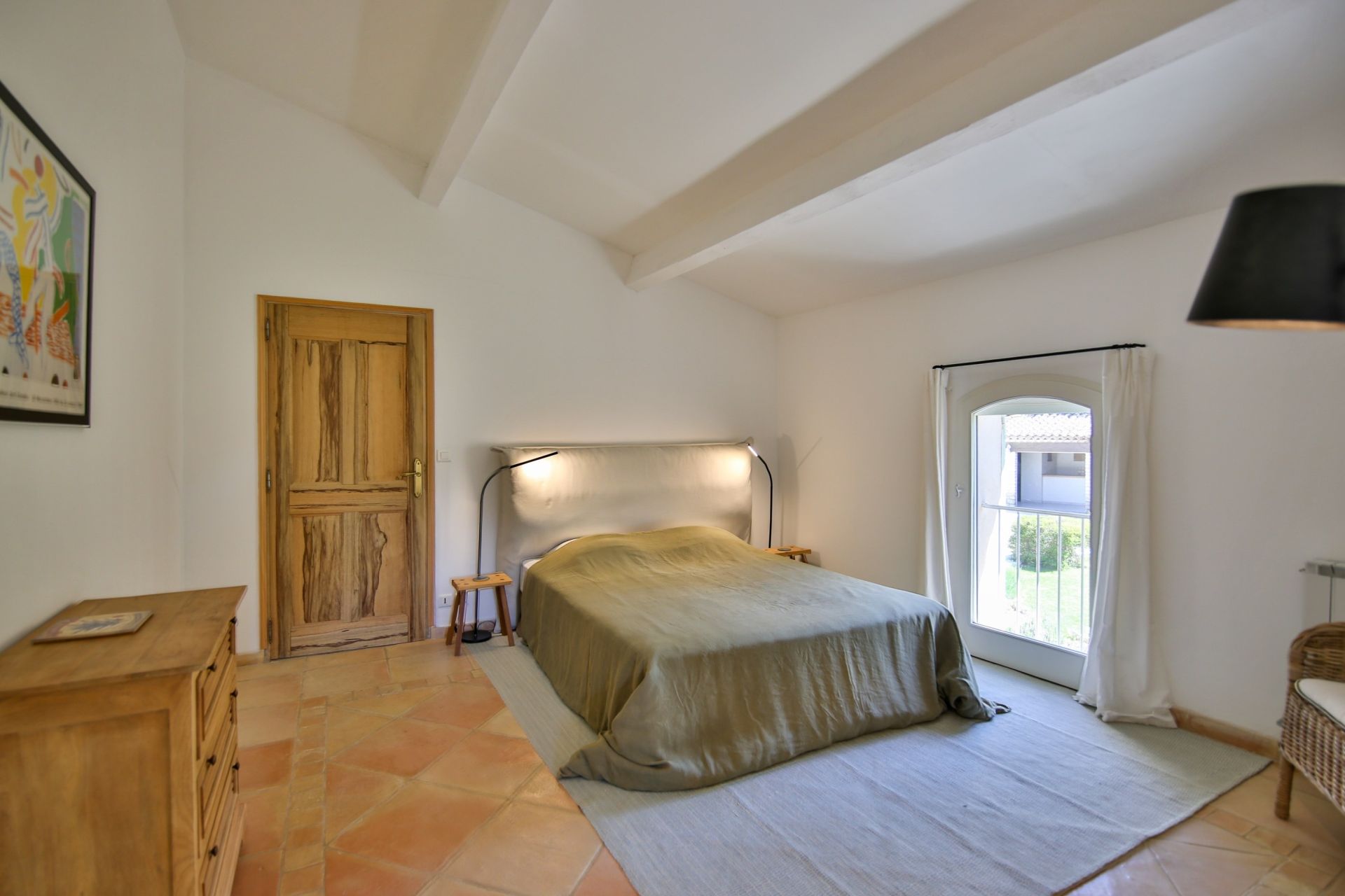 luxury house 10 Rooms for sale on APT (84400)