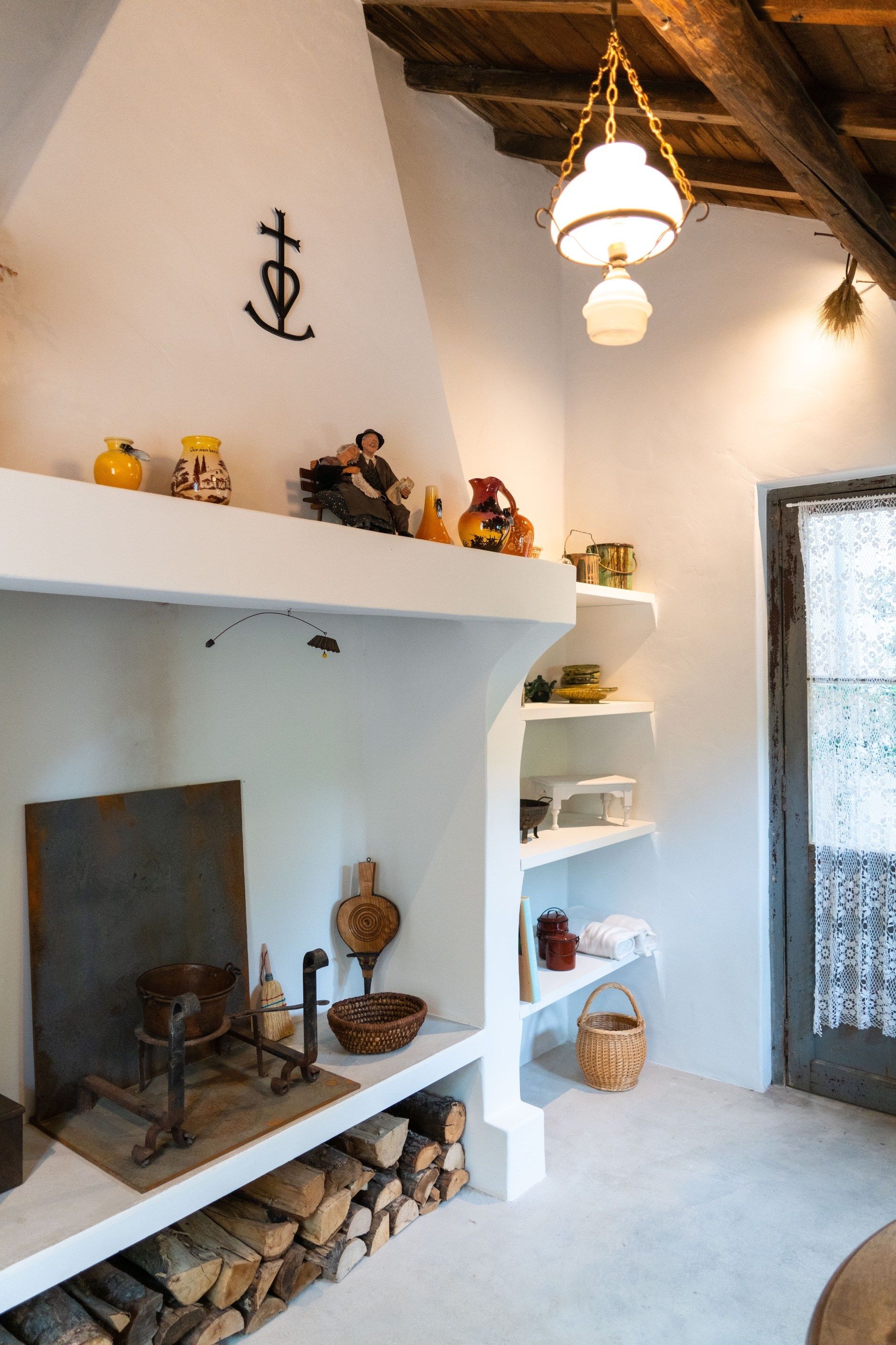 luxury house 4 Rooms for sale on ST REMY DE PROVENCE (13210)