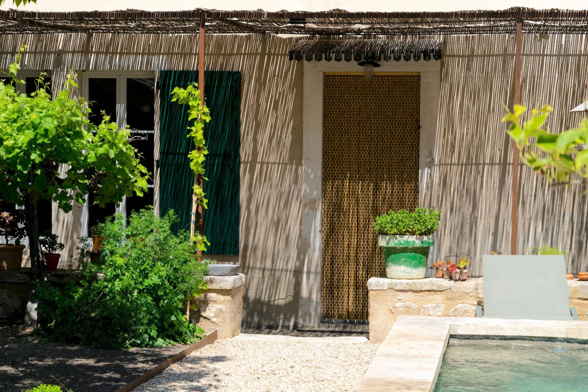 luxury house 4 Rooms for sale on ST REMY DE PROVENCE (13210)