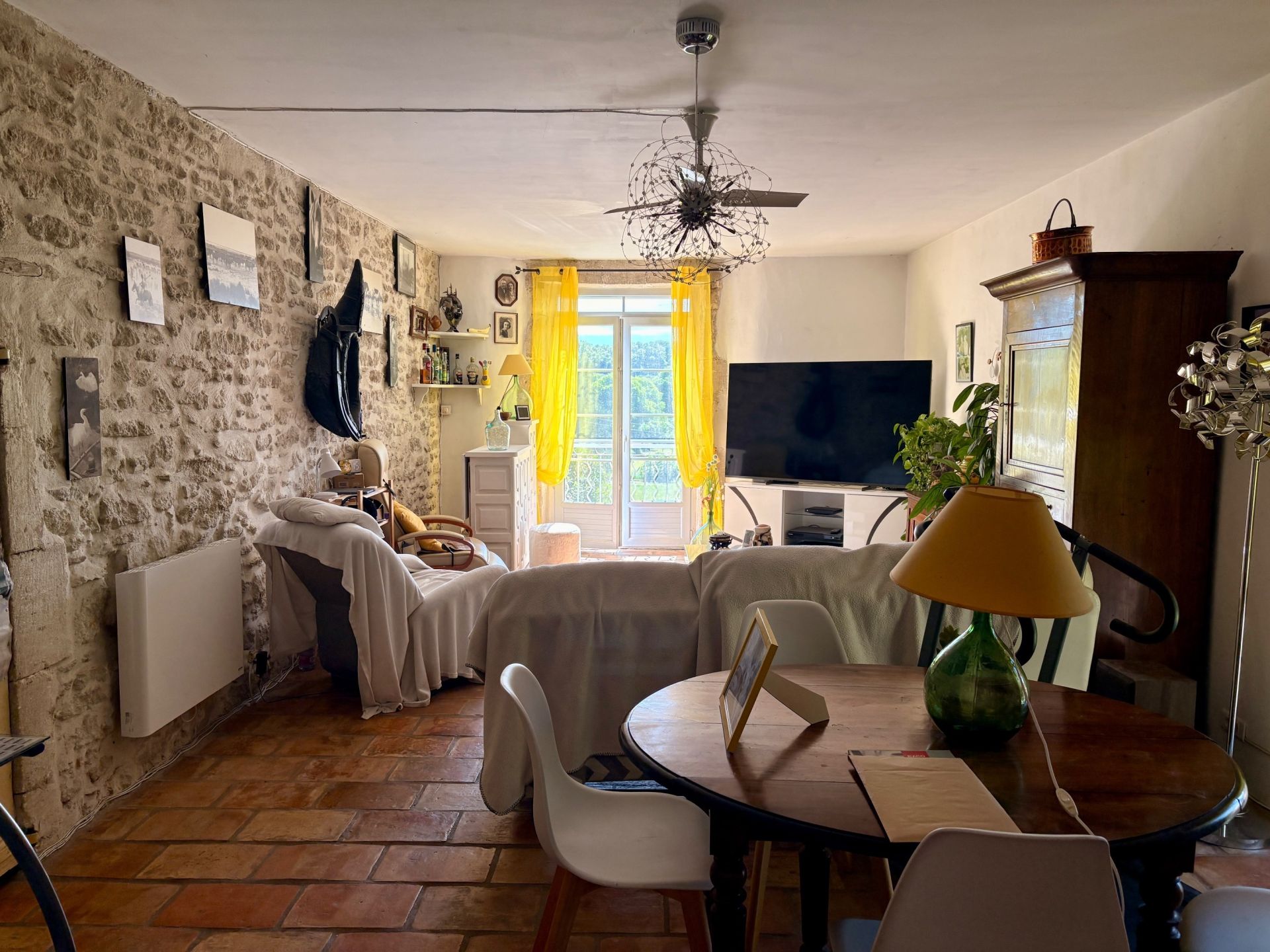 luxury house 8 Rooms for sale on ST ETIENNE DU GRES (13103)
