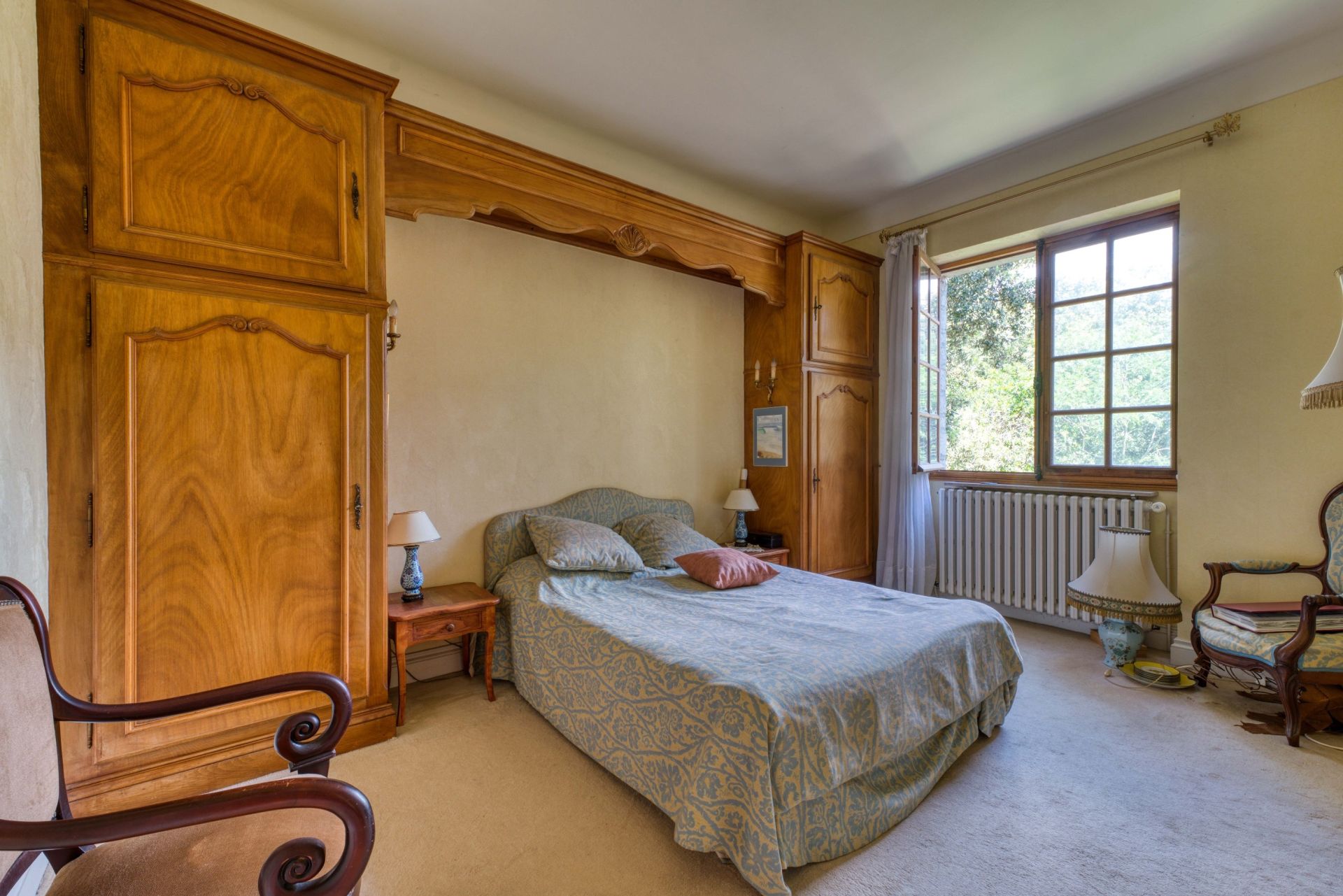 luxury house 6 Rooms for sale on VAUX SUR MER (17640)