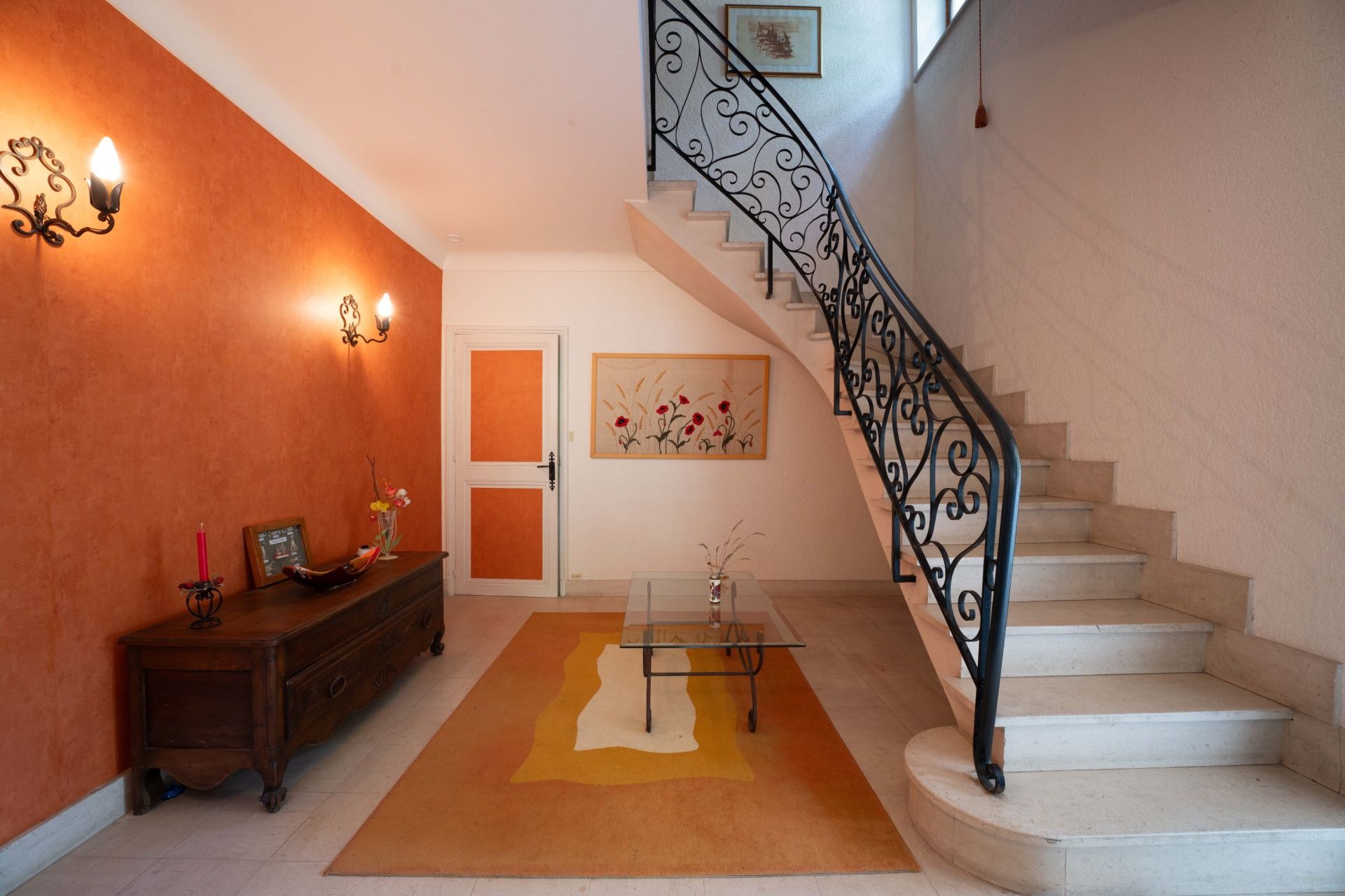 luxury house 6 Rooms for sale on VAUX SUR MER (17640)