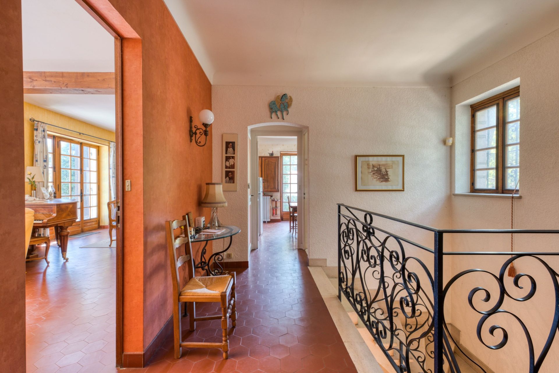 luxury house 6 Rooms for sale on VAUX SUR MER (17640)