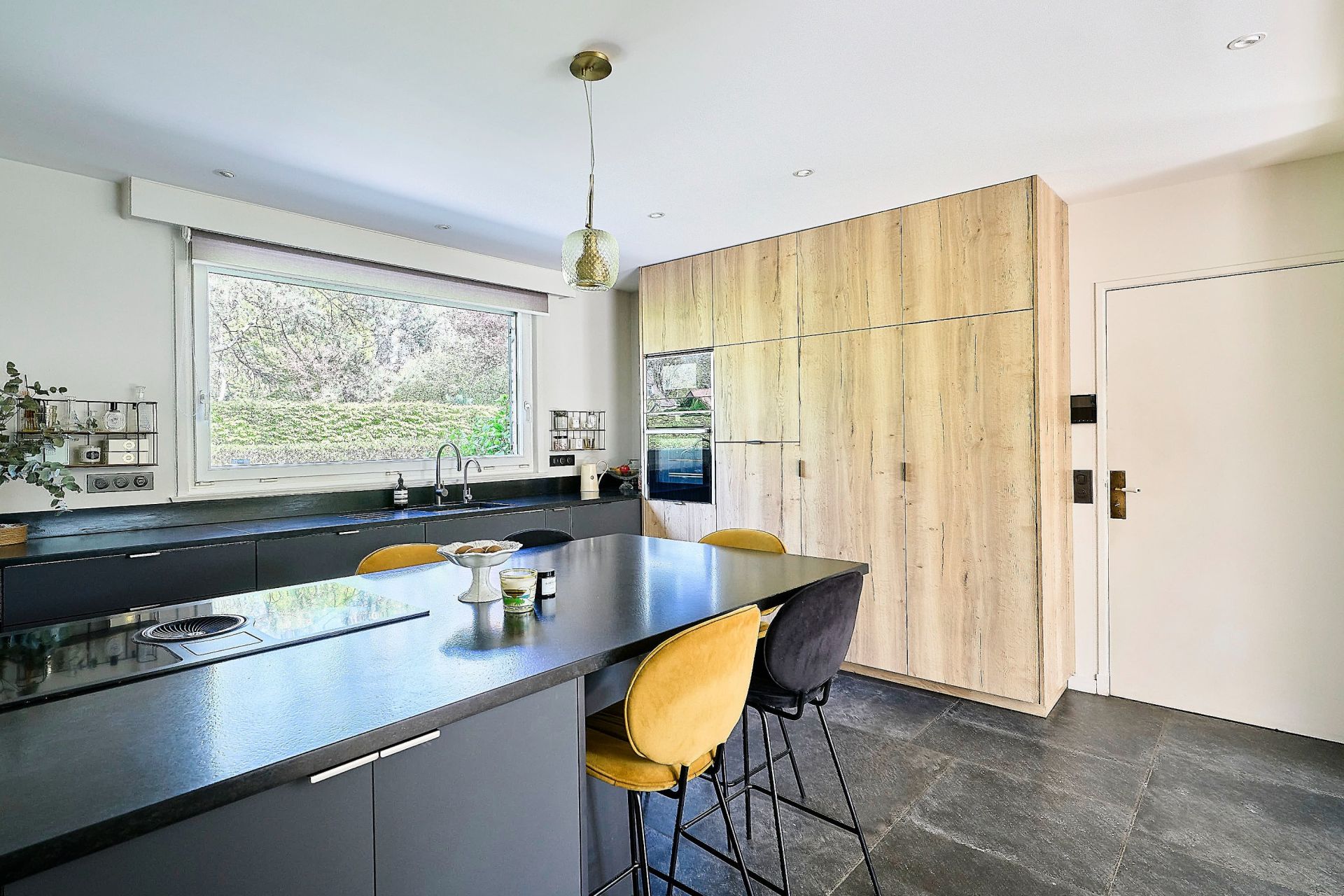 luxury house 8 Rooms for sale on CROIX (59170)