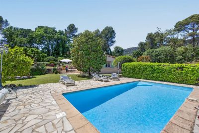 Sale Luxury villa Peymeinade 5&nbsp;Rooms 156&nbsp;m²