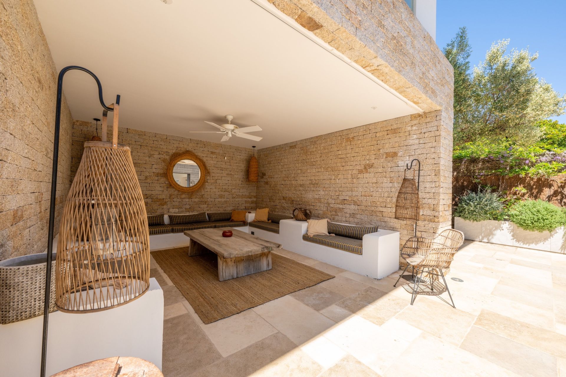 villa de luxe 12 Pièces en location saisonnière sur BONIFACIO (20169)
