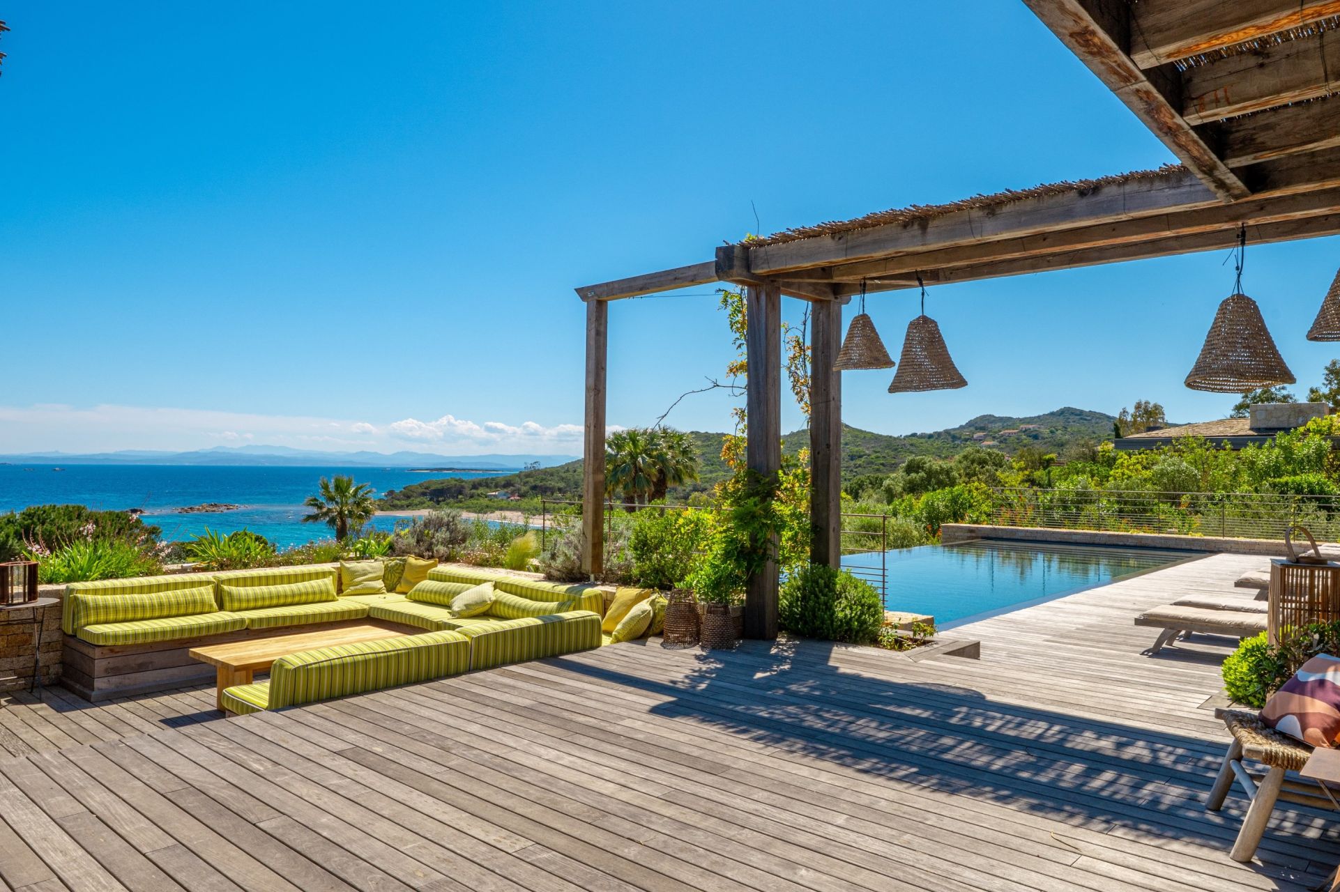 villa de luxe 12 Pièces en location saisonnière sur BONIFACIO (20169)