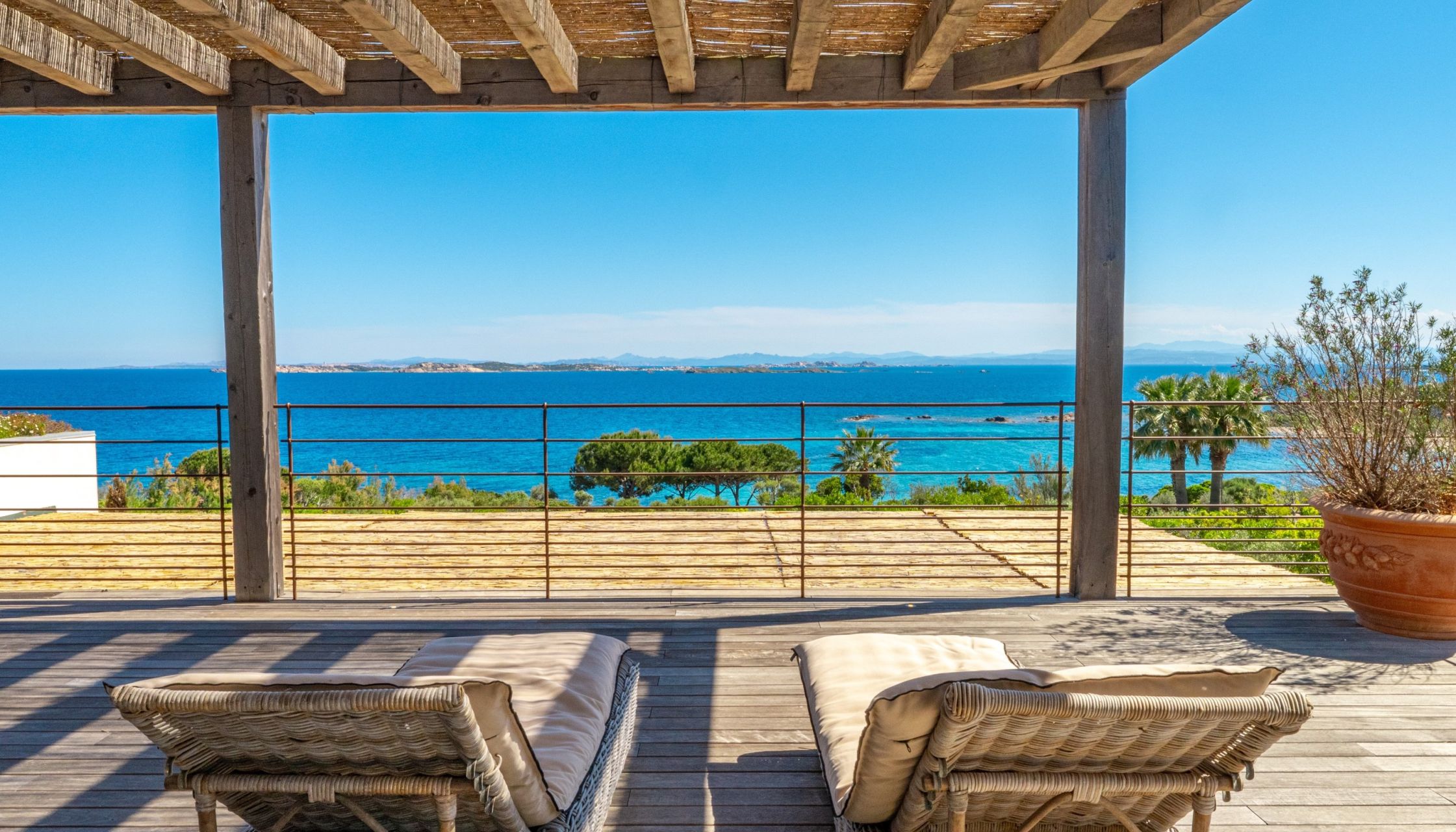 villa de luxe 12 Pièces en location saisonnière sur BONIFACIO (20169)